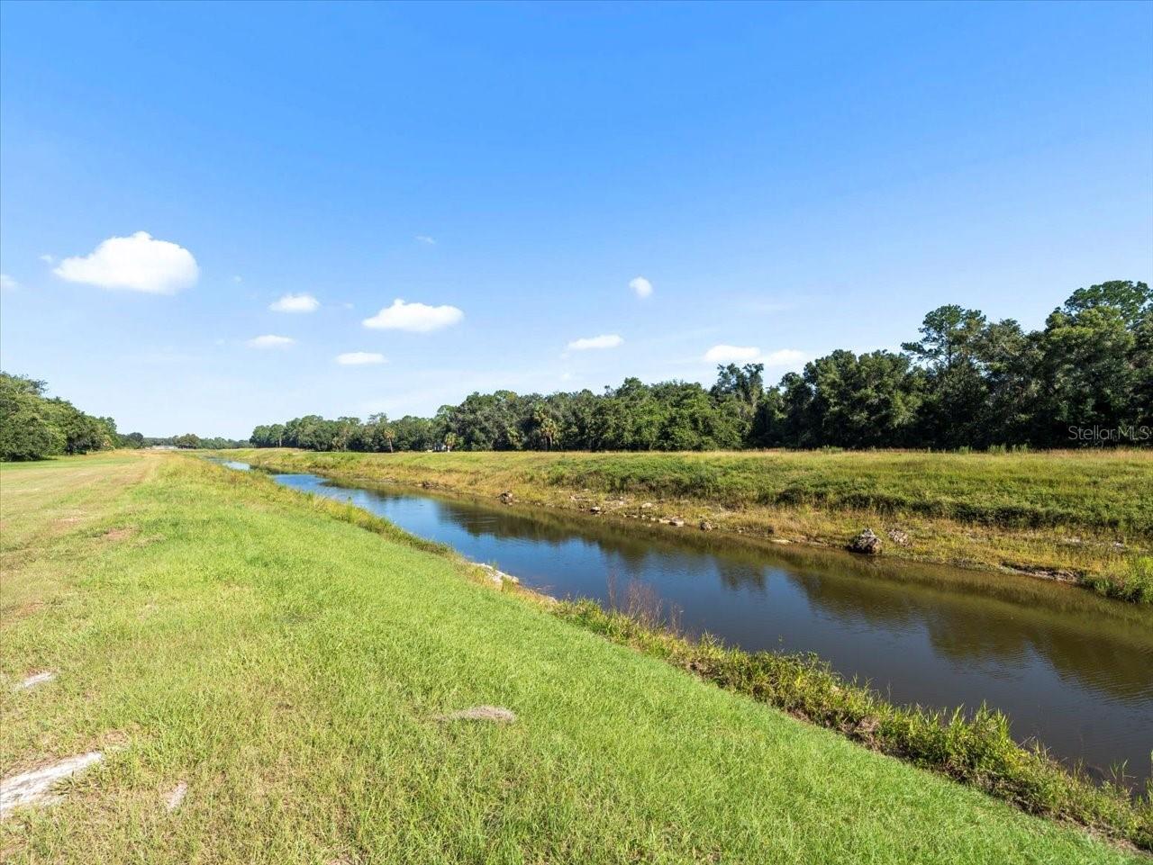 UNREC TRACTS IN 31-17S-20E - Residential