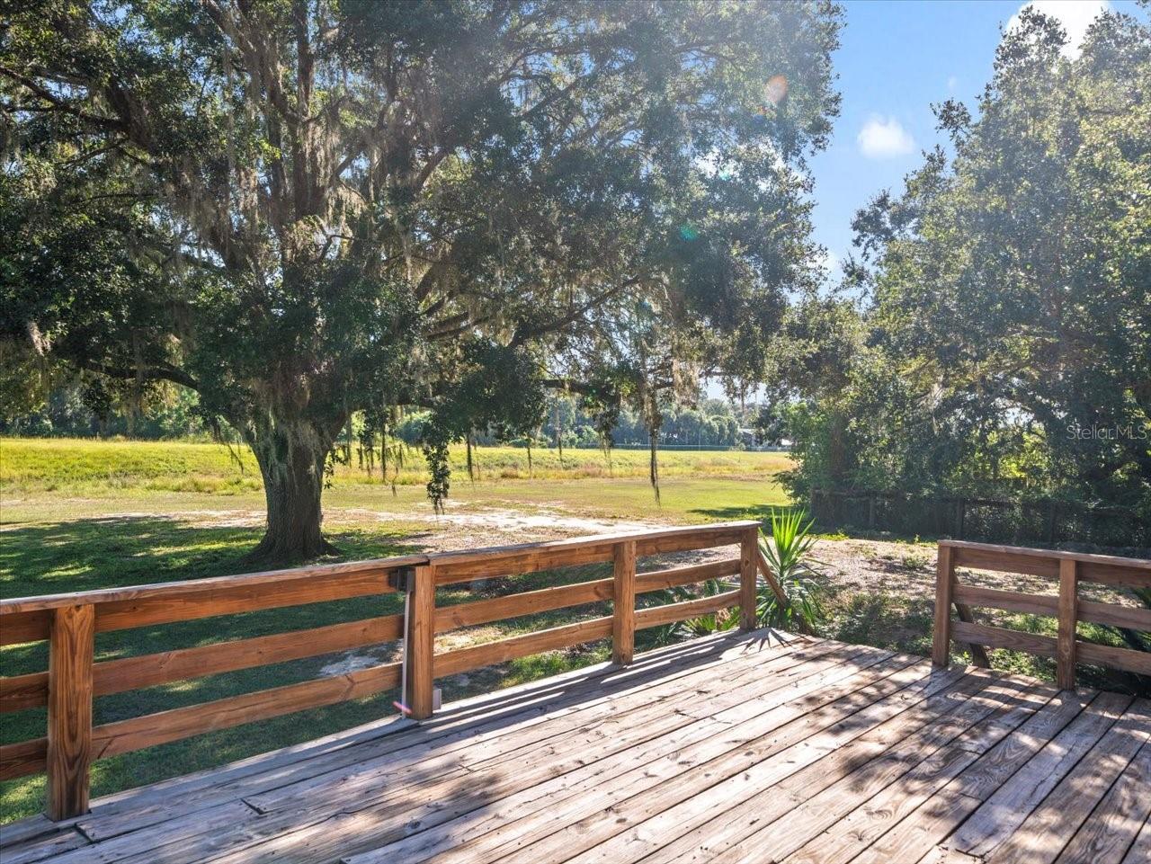 UNREC TRACTS IN 31-17S-20E - Residential