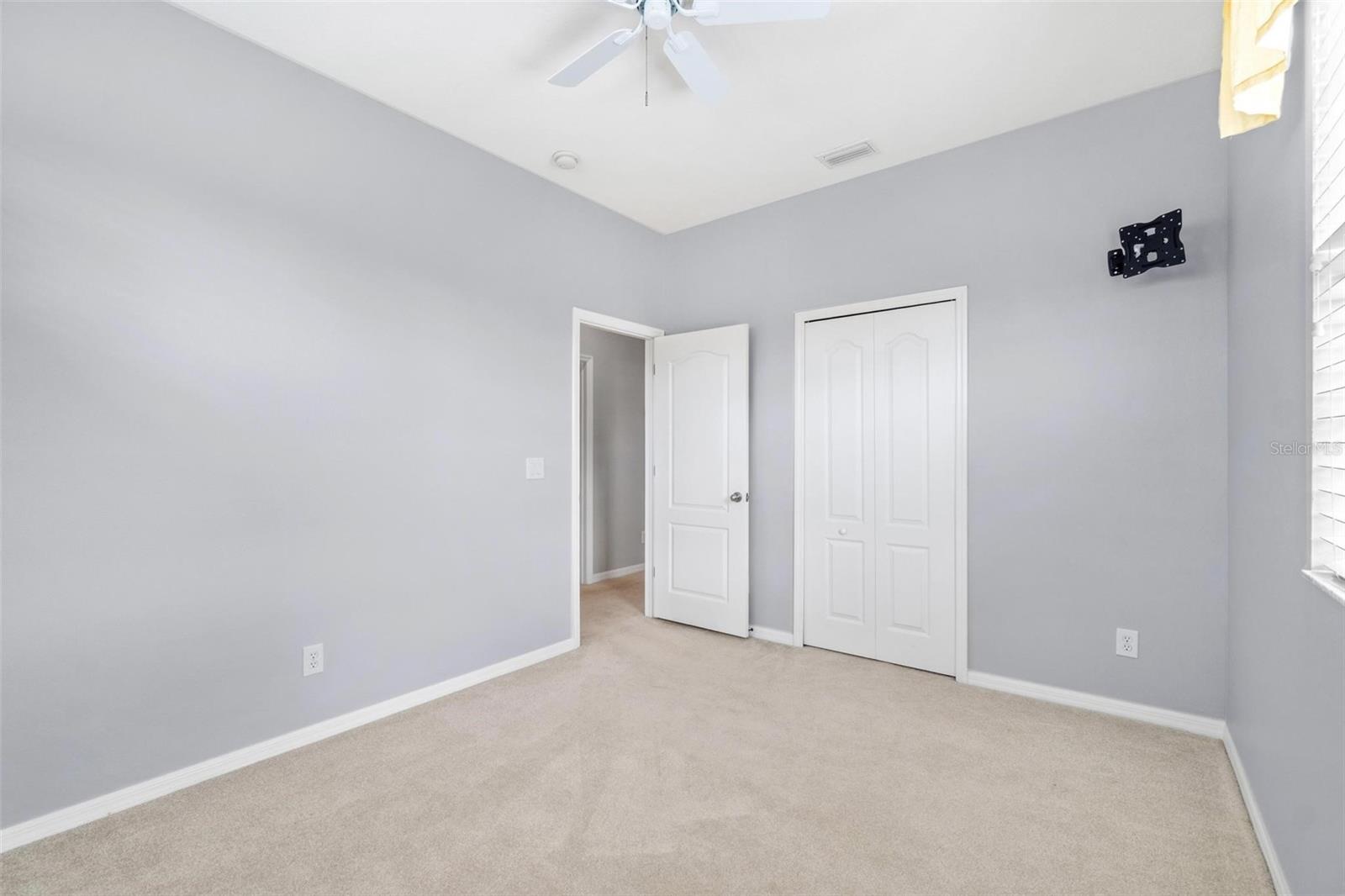 GRAND HAMPTON PH 2A-3 - Residential Lease
