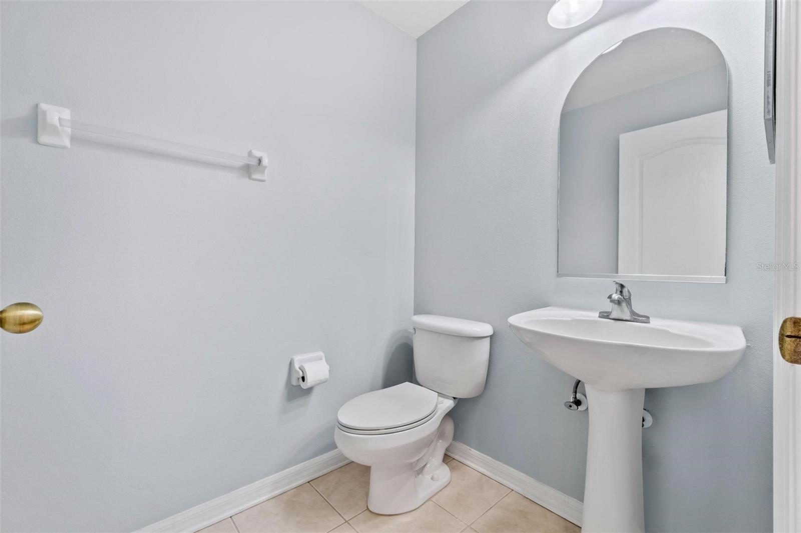 GRAND HAMPTON PH 2A-3 - Residential Lease