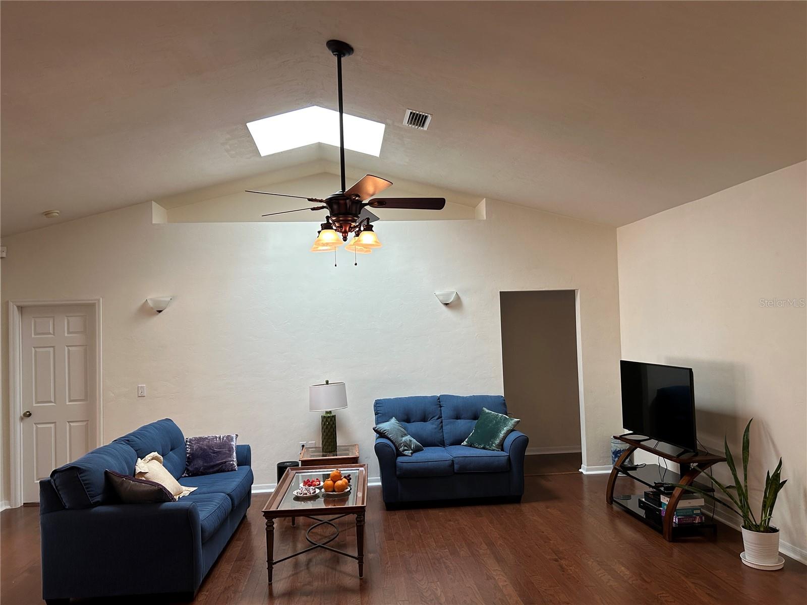 CAPRI CLUSTER PH 4 - Residential