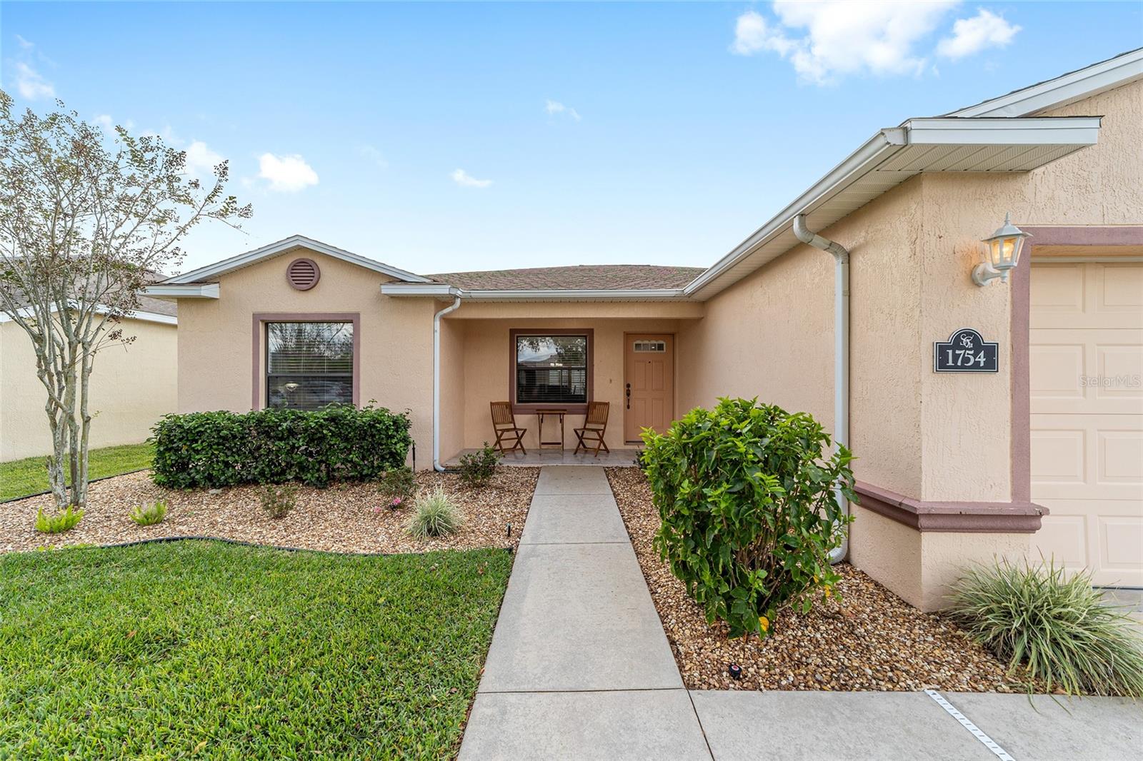 SUMMERGLEN - Residential