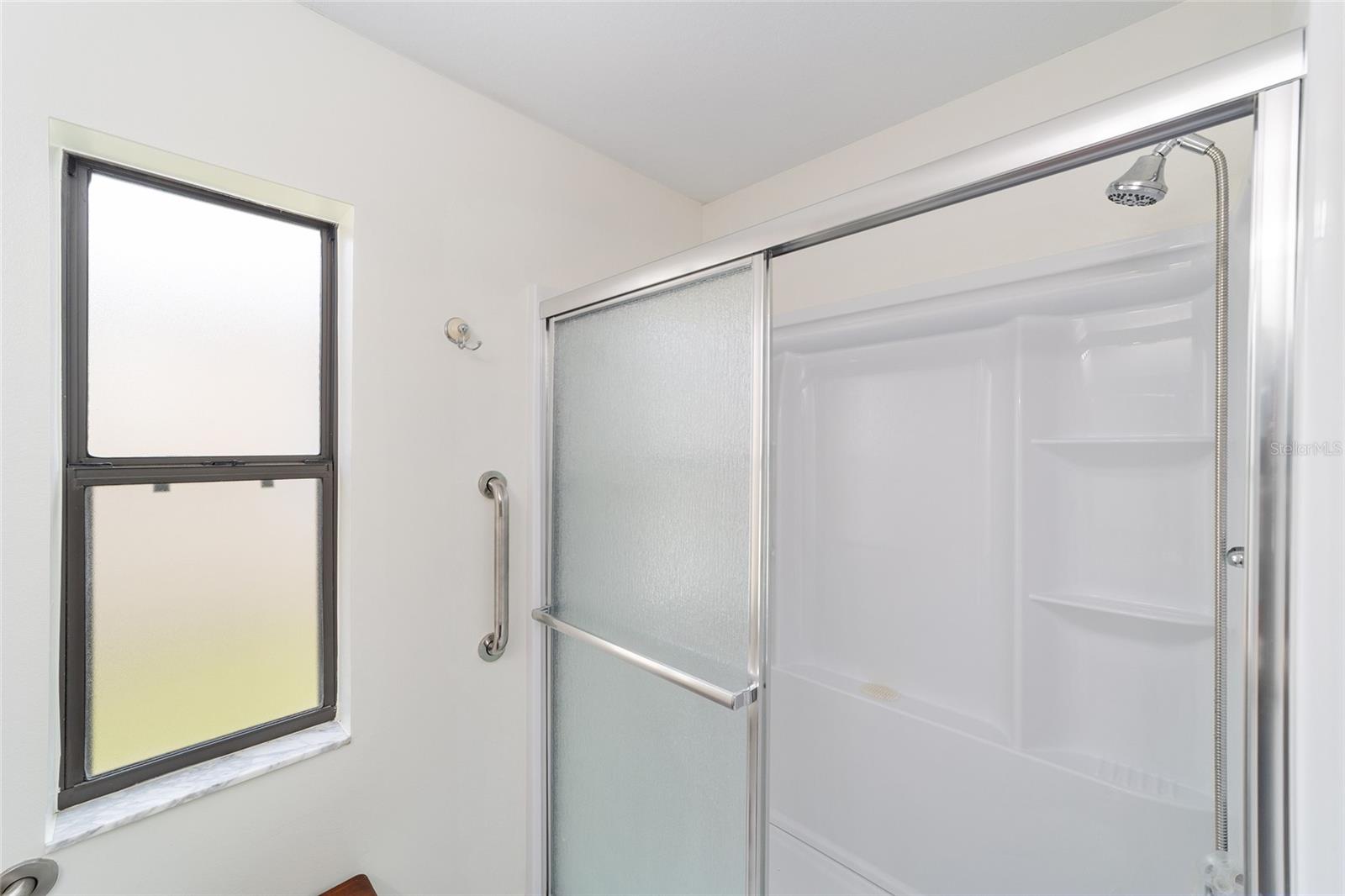 SUMMERGLEN - Residential