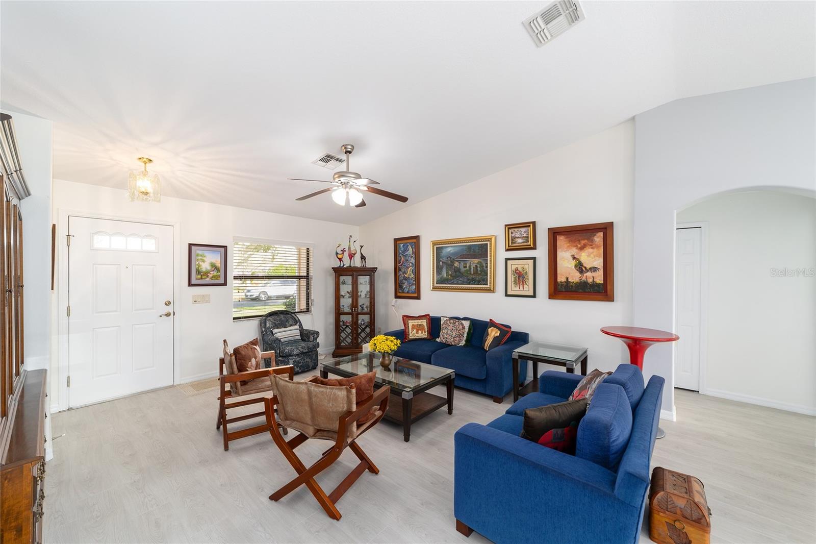 SUMMERGLEN - Residential