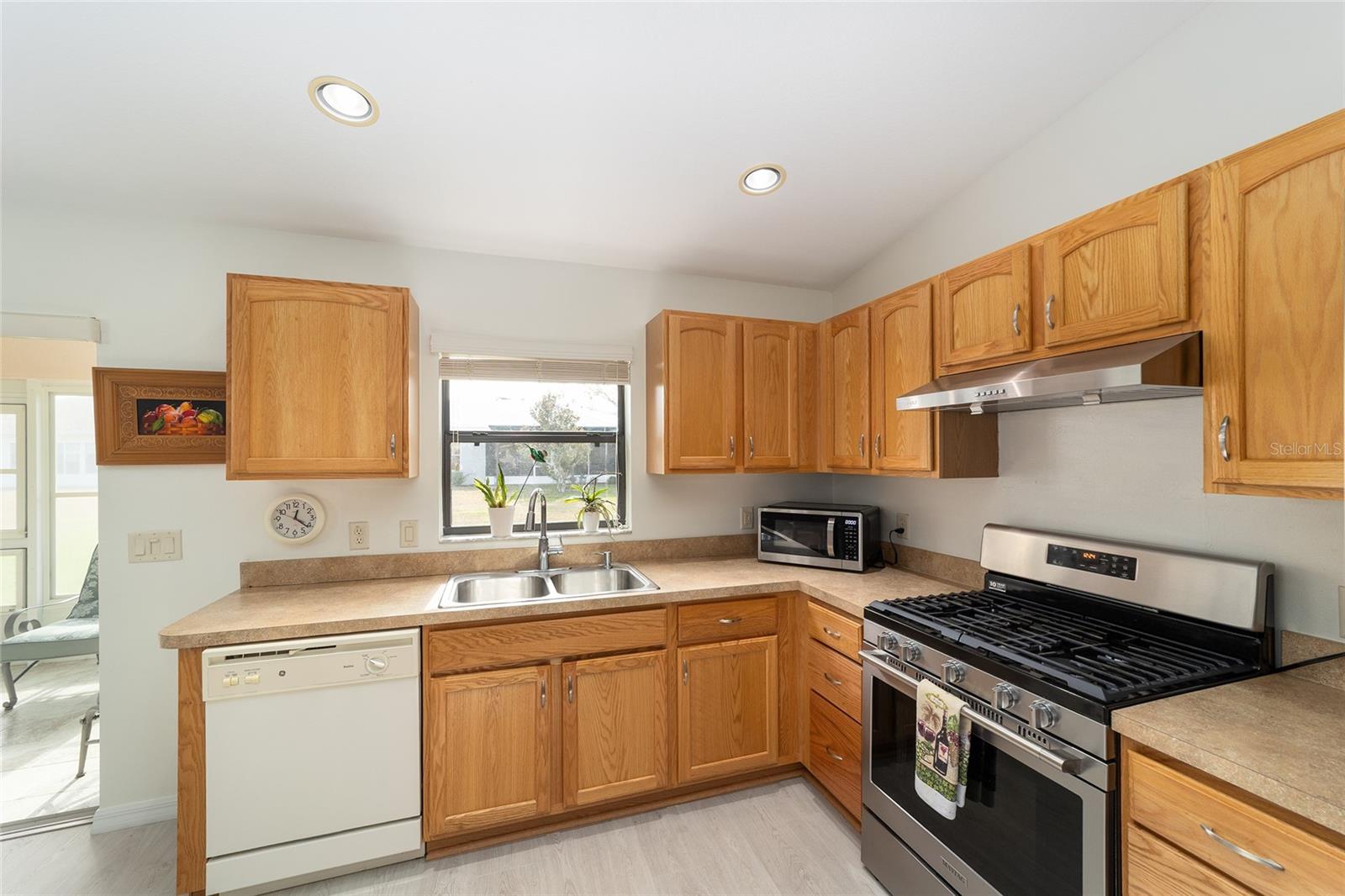 SUMMERGLEN - Residential