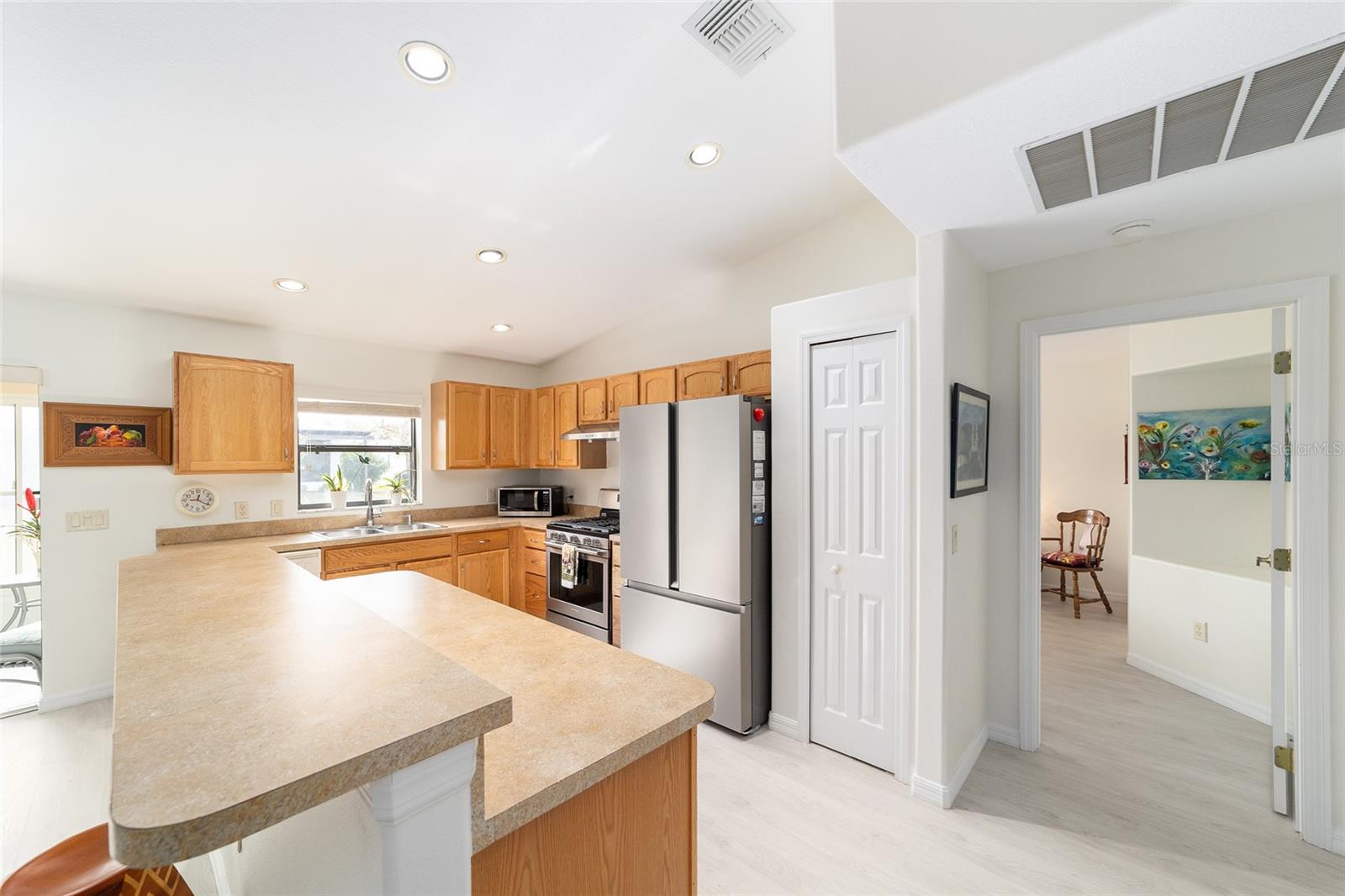 SUMMERGLEN - Residential