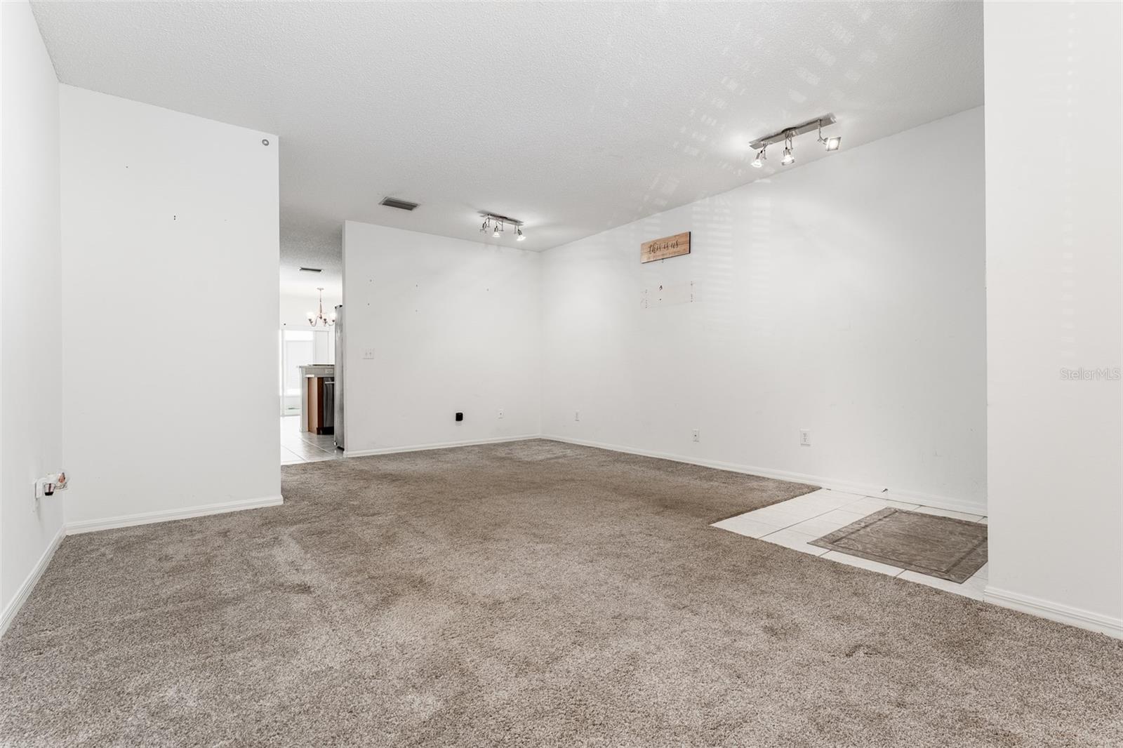 OSPREY RUN TWNHMS PH 2 - Residential Lease