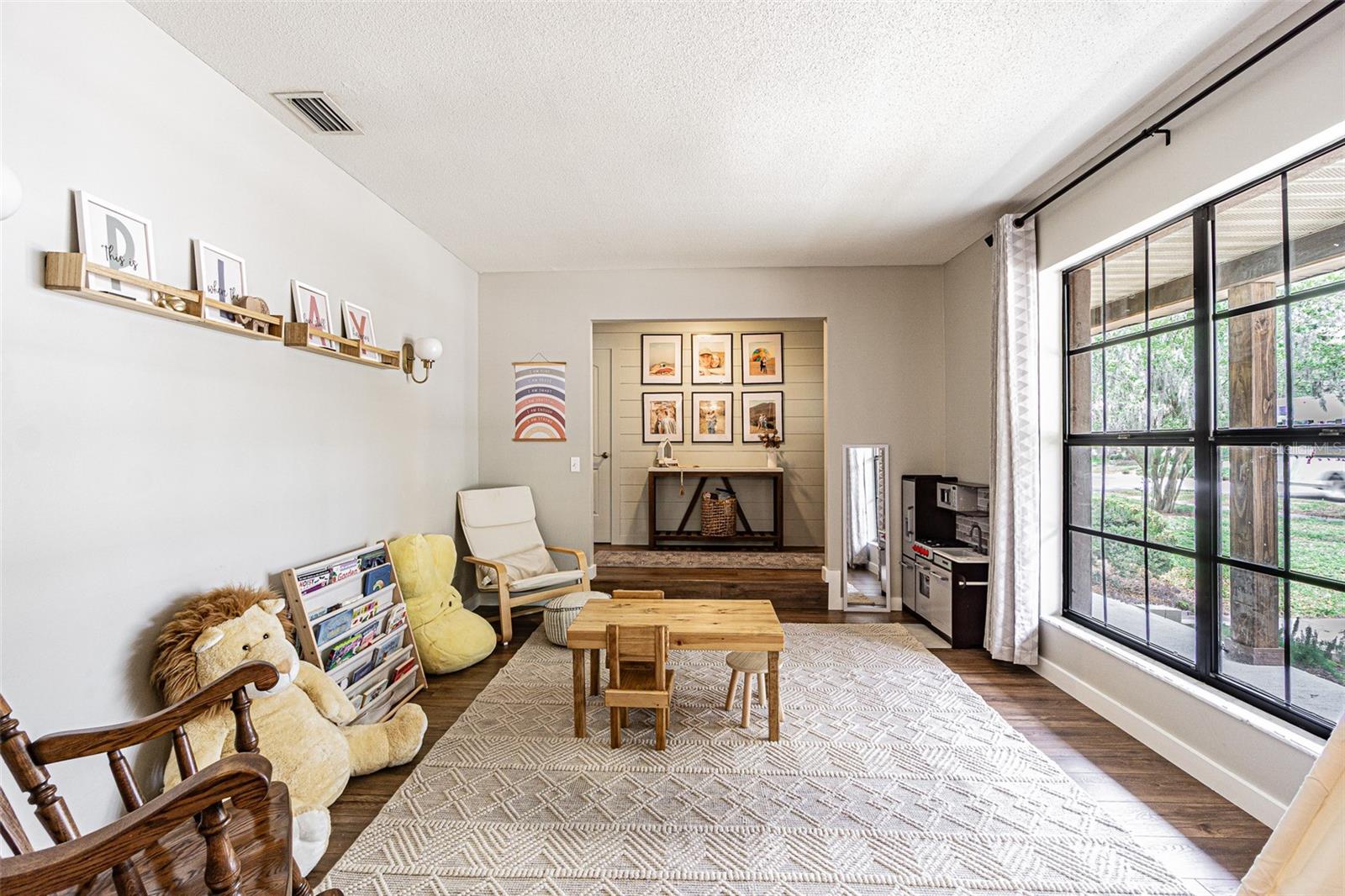 OAKRIDGE MANOR SUB - Residential