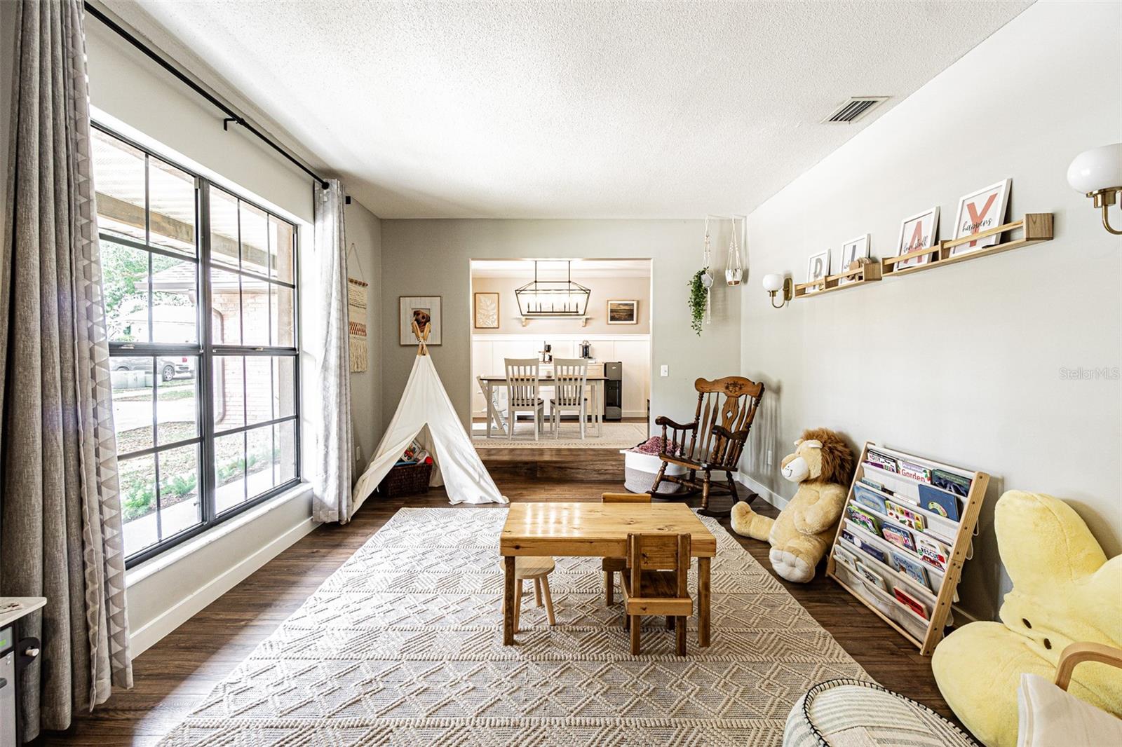 OAKRIDGE MANOR SUB - Residential