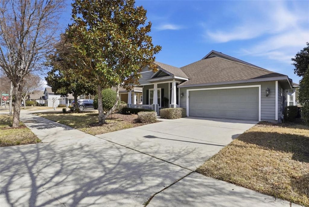 Photo of 7845 SW 80th Drive, Gainesville, FL 32608 (MLS # GC537857)