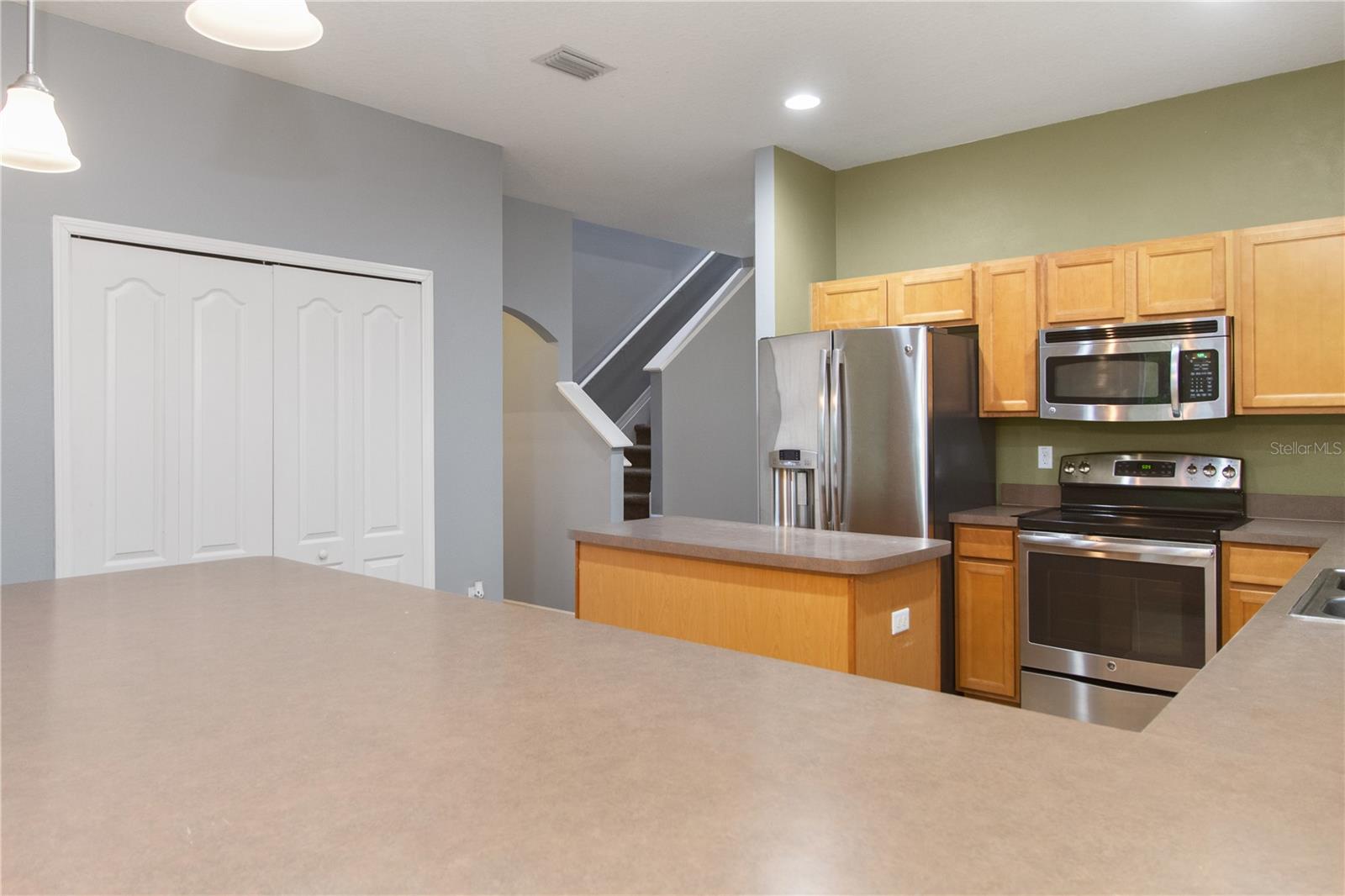 VILLAGES AT AVALON PH 2B WEST - Residential