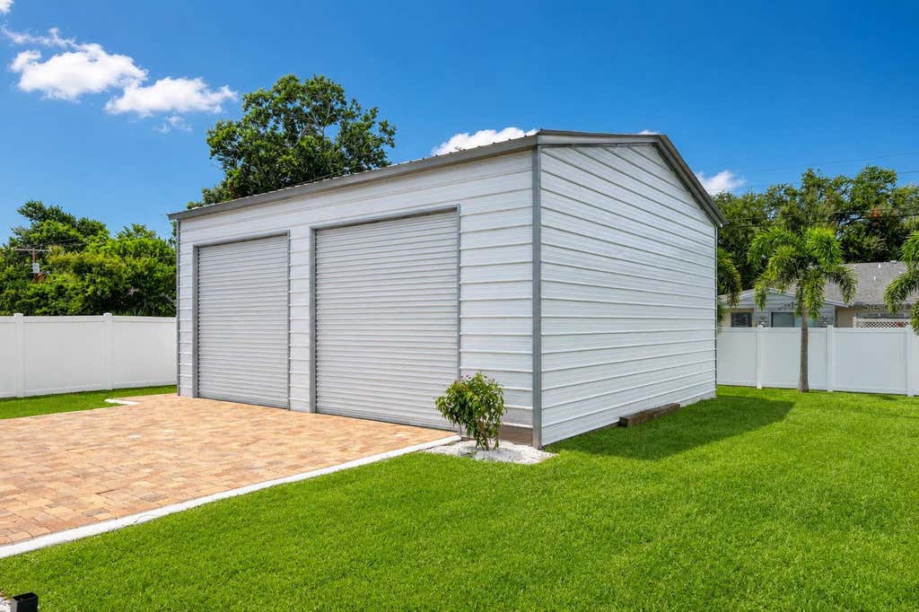 Photo of 2711 27th Avenue Drive W, Bradenton, FL 34205 (MLS # TB8534608)
