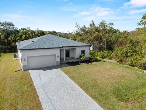 A home in PORT CHARLOTTE