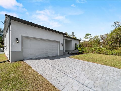 A home in PORT CHARLOTTE