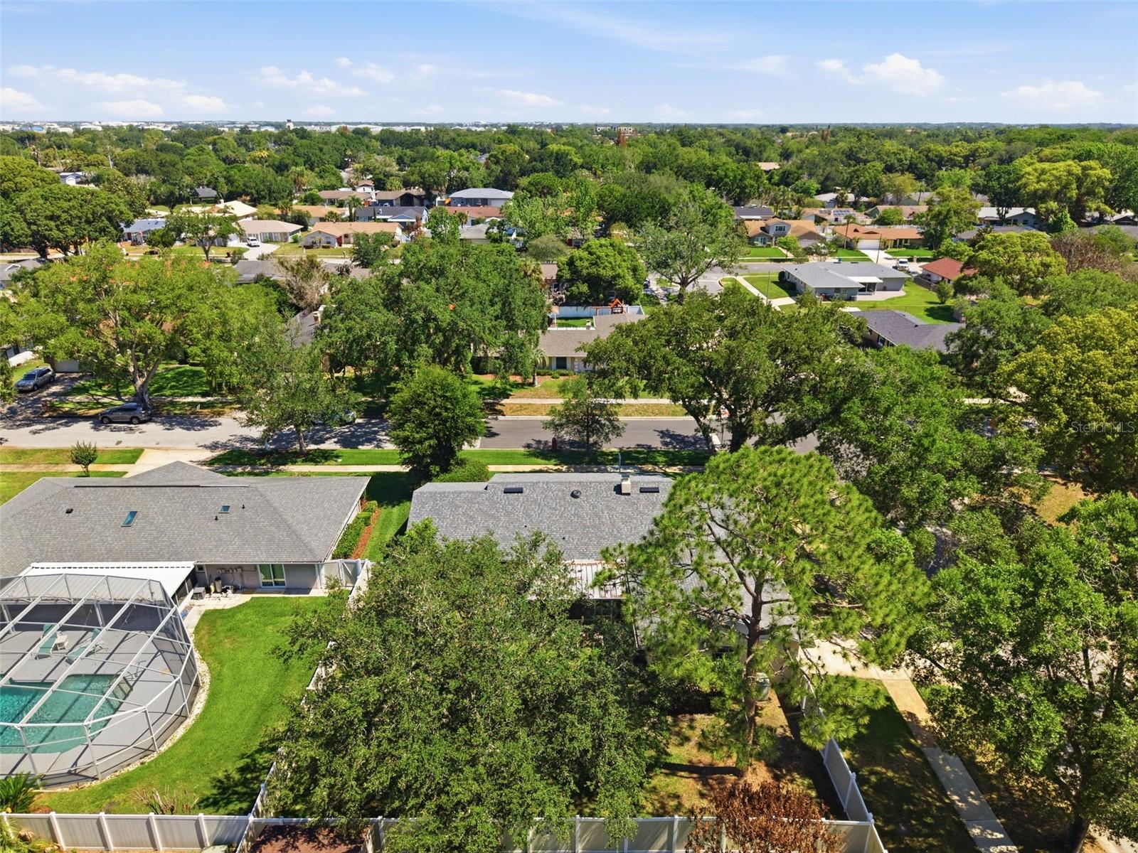 DOVER MANOR - Residential