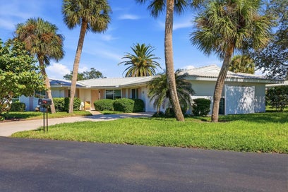 Search Sarasota & Manatee County Homes 101 19 OAKWOOD DRIVE N ENGLEWOOD FL 34223