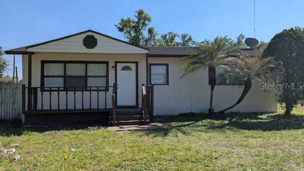 Photo of 4816 Edgemoor Avenue, Orlando, FL 32811 (MLS # O6396428)