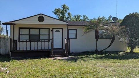 Photo of 4816 Edgemoor Avenue, Orlando, FL 32811 (MLS # O6396428)