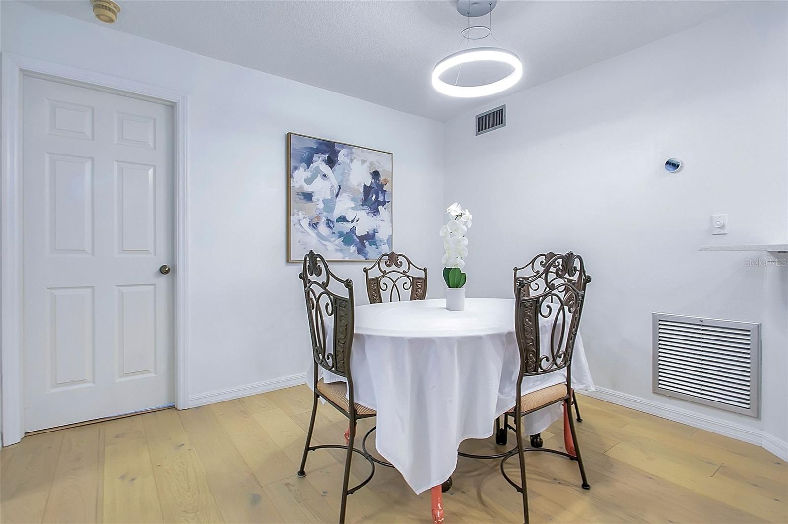 LAKE PINELOCH VILLAGE CONDO 03 - Residential