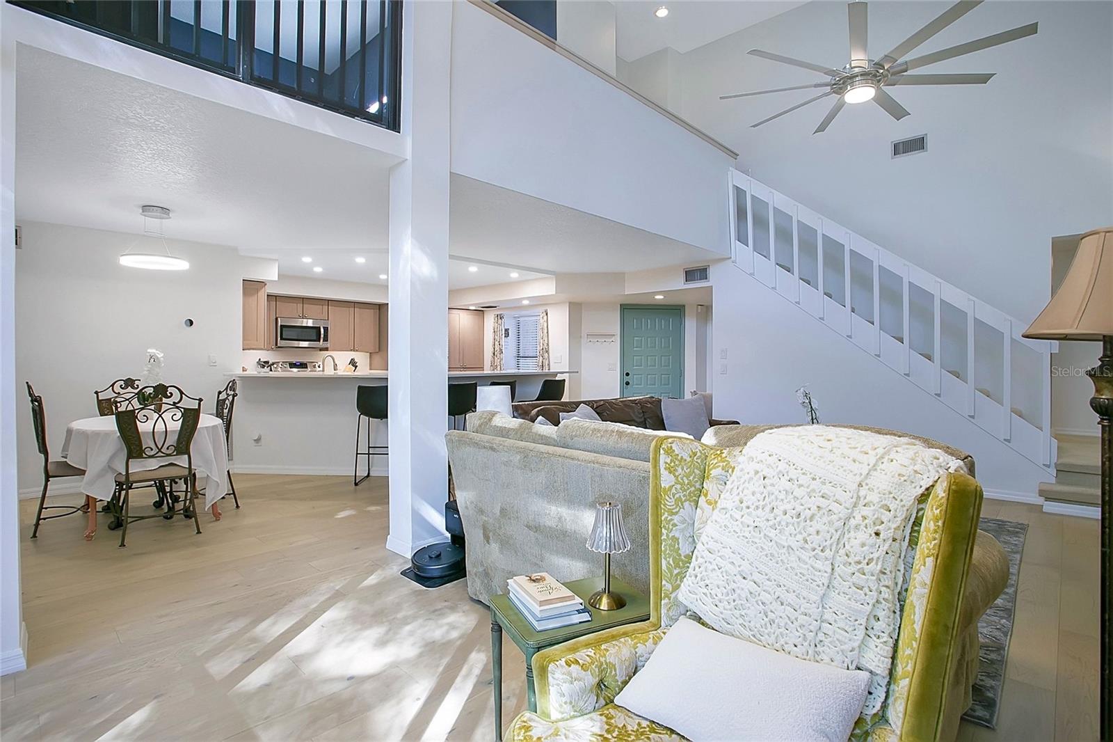 LAKE PINELOCH VILLAGE CONDO 03 - Residential