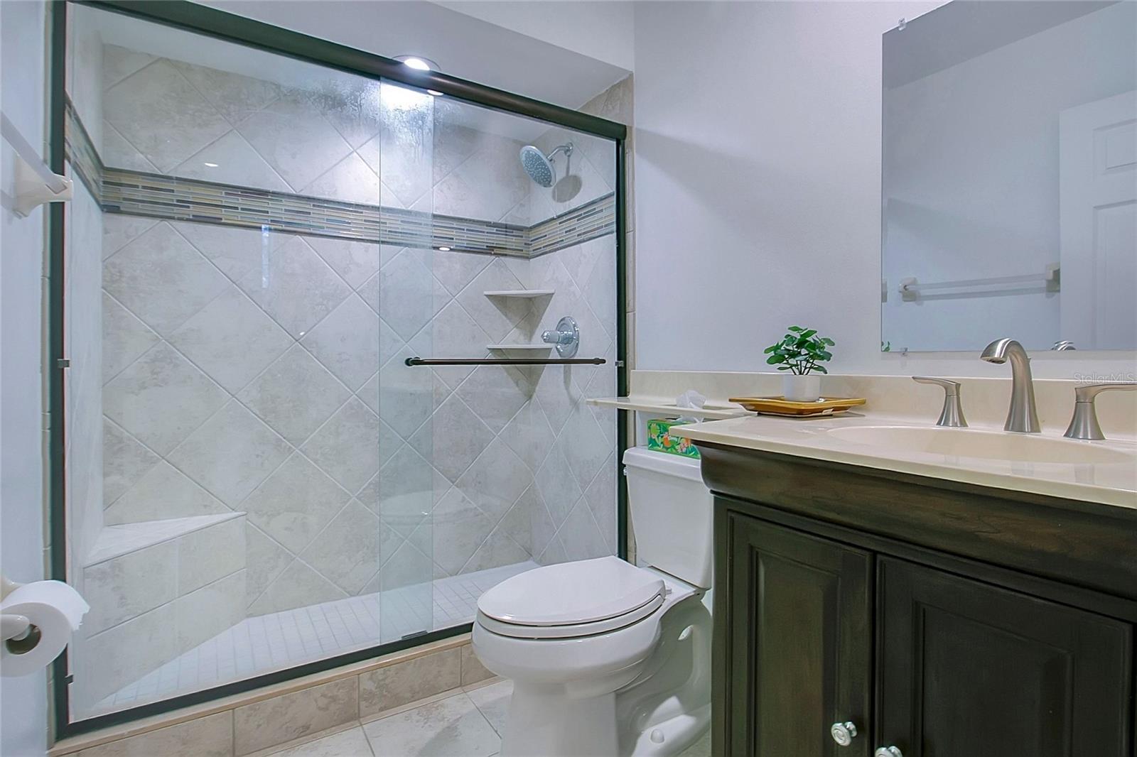 LAKE PINELOCH VILLAGE CONDO 03 - Residential