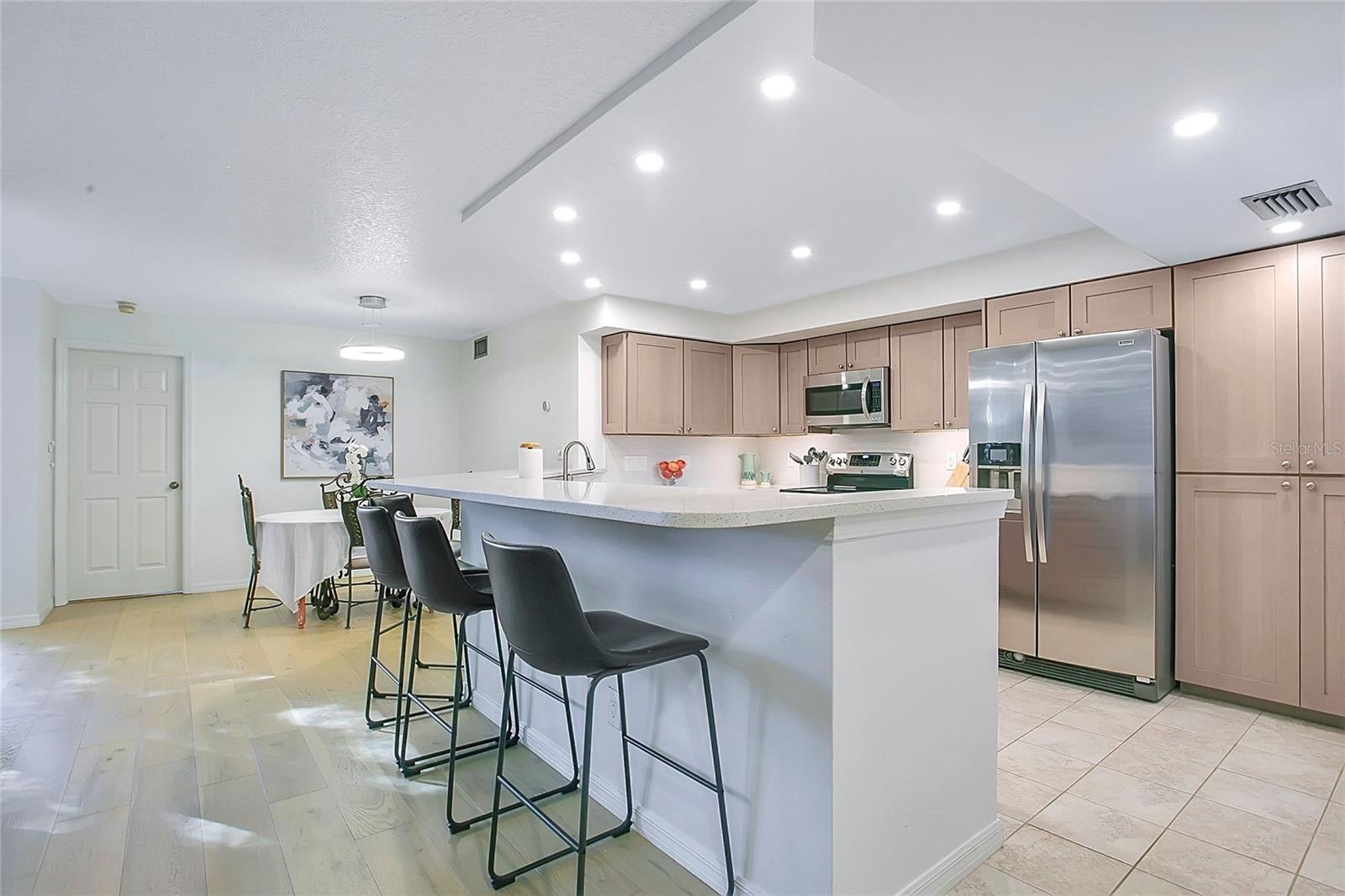 LAKE PINELOCH VILLAGE CONDO 03 - Residential