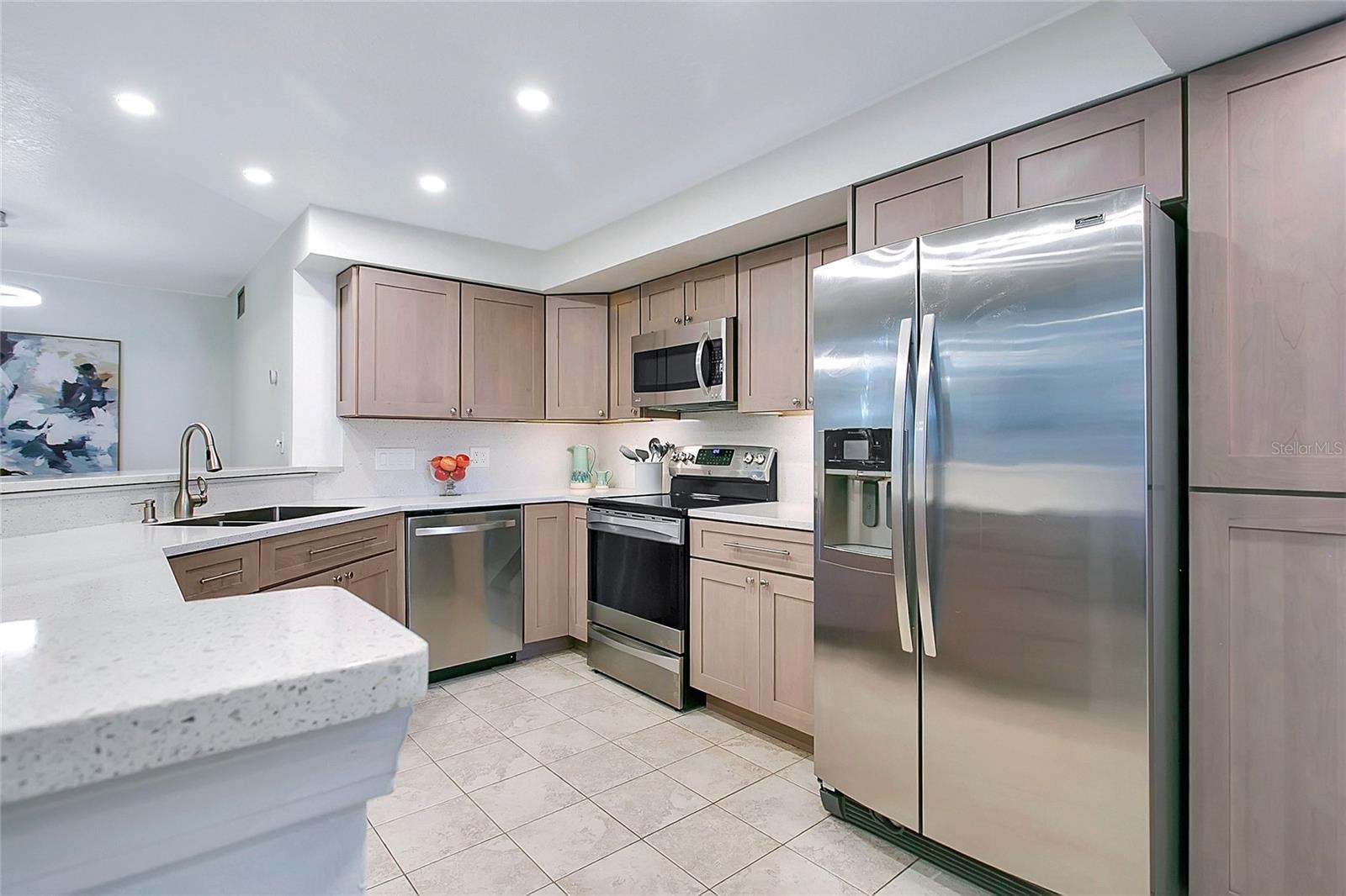 LAKE PINELOCH VILLAGE CONDO 03 - Residential