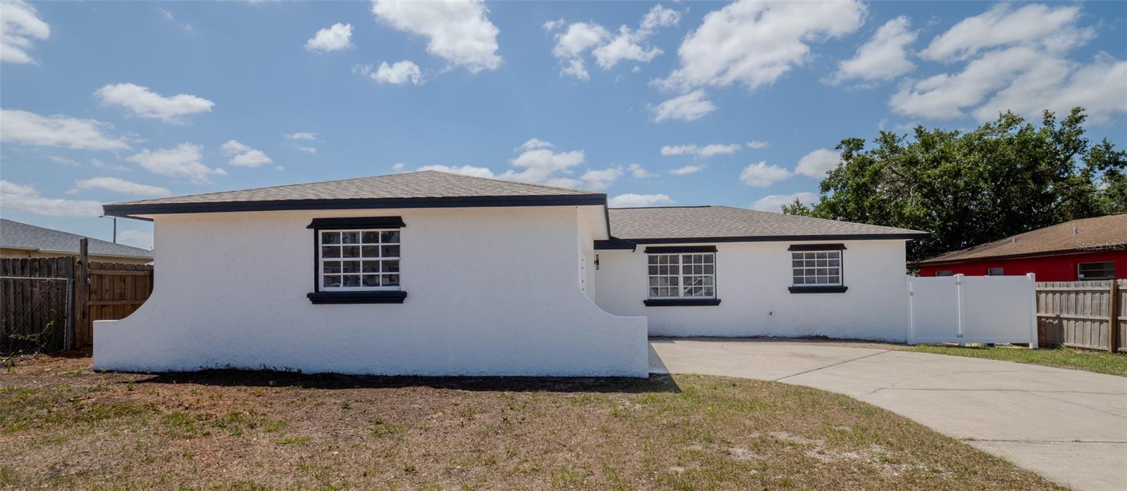1204 CROYDONWOOD CIRCLE