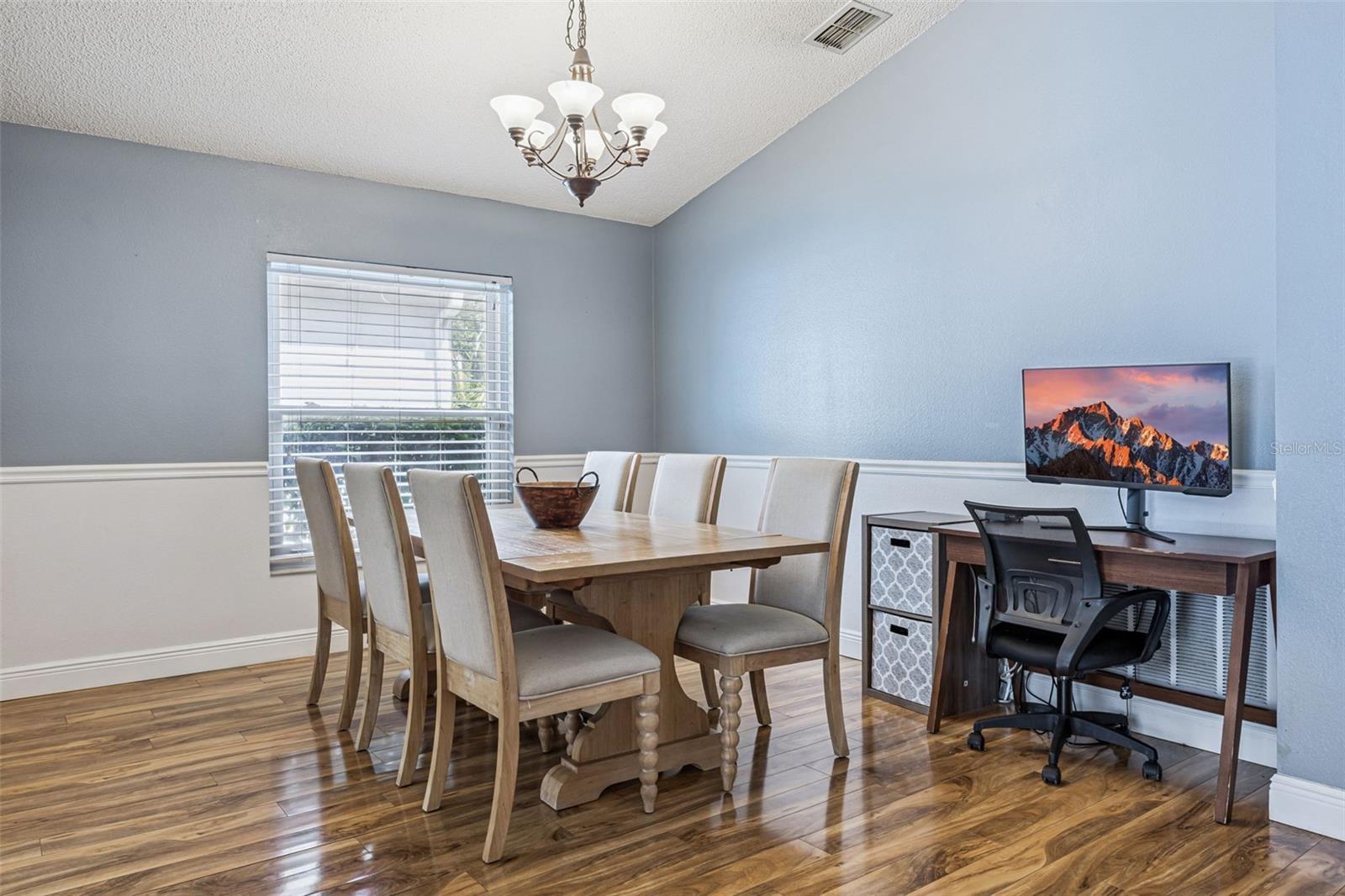 HUNTERS CREEK TR 115 PH 01 - Residential