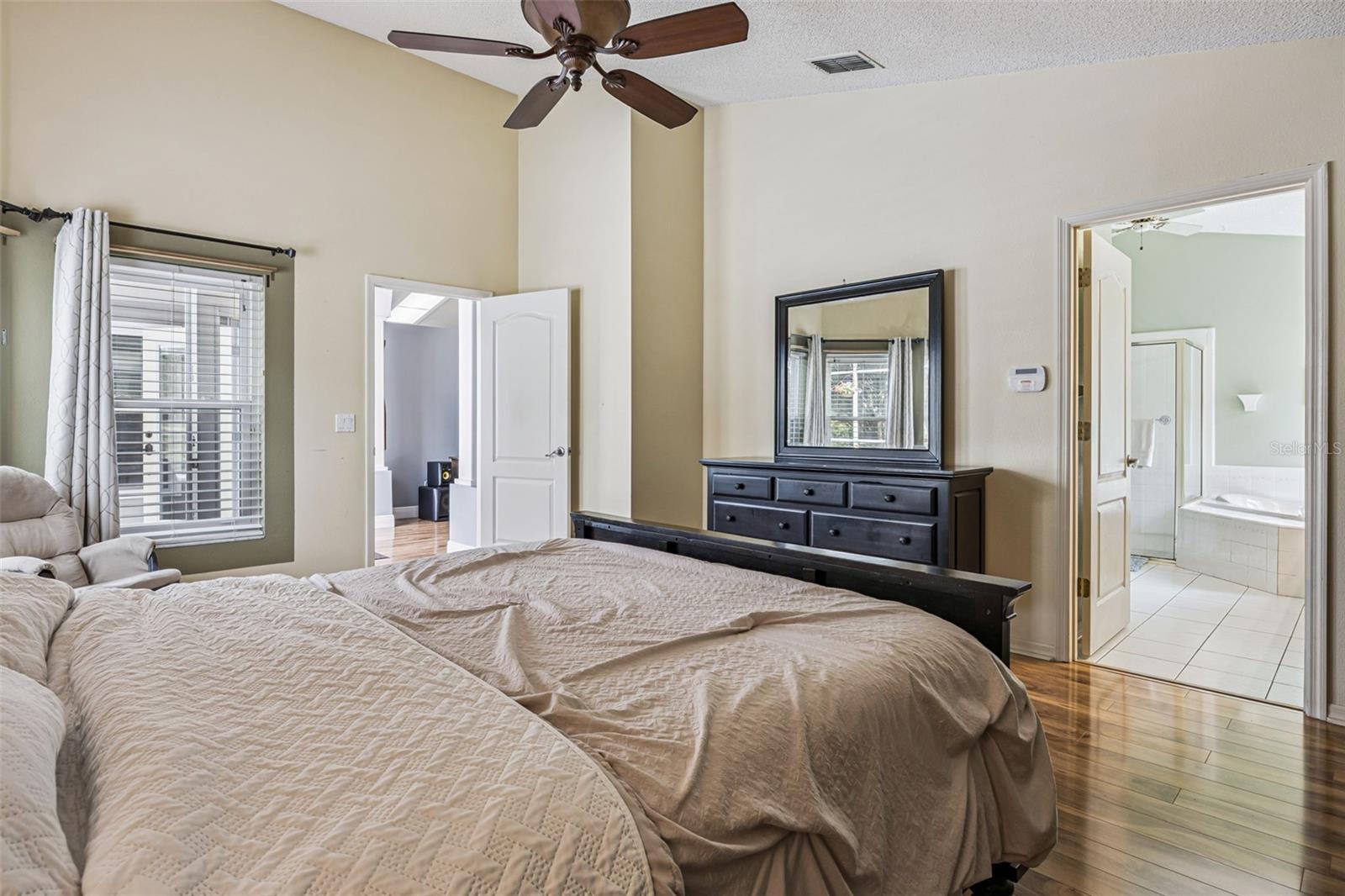 HUNTERS CREEK TR 115 PH 01 - Residential