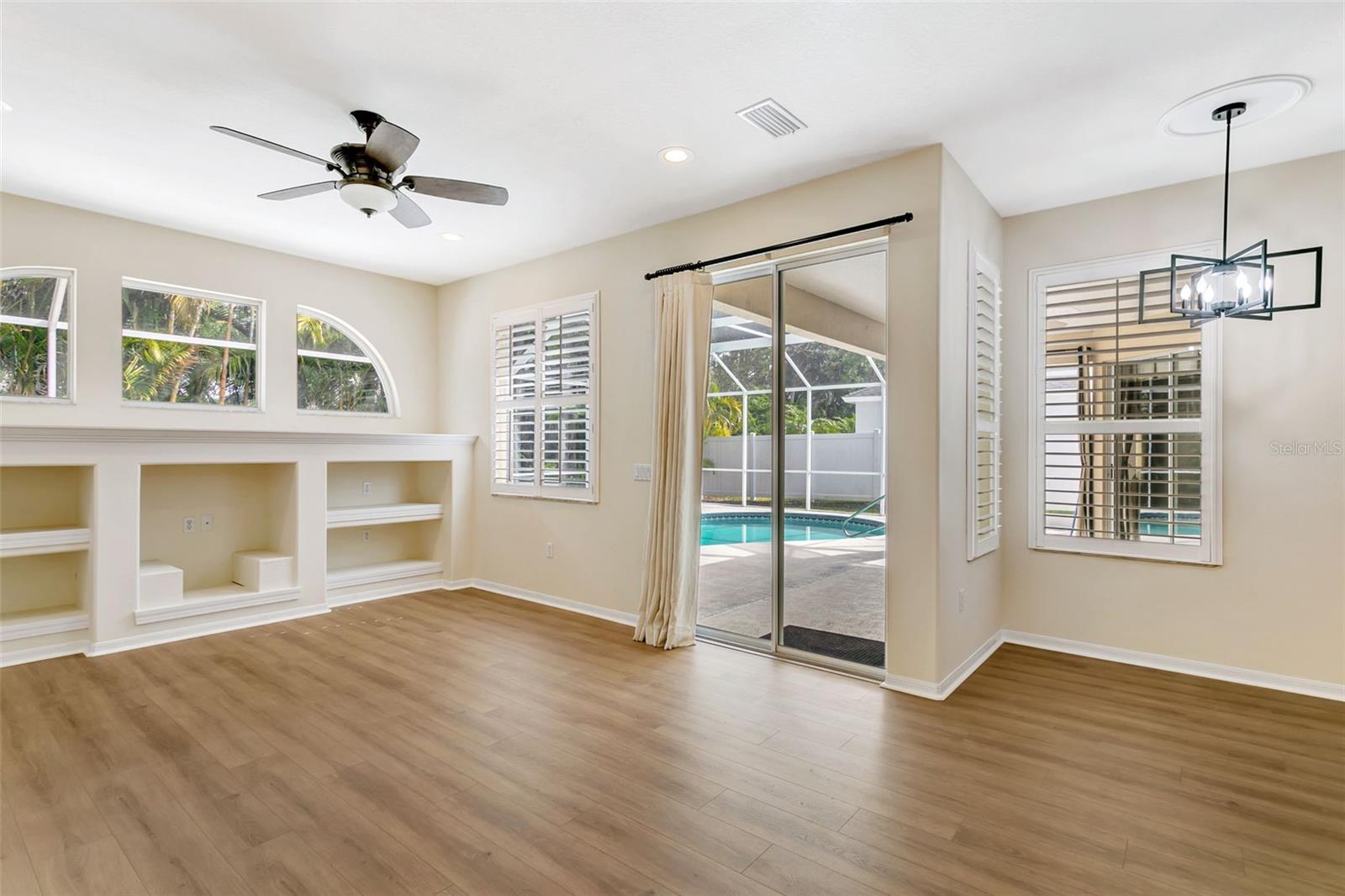 SUMMERFIELD VILLAGE SUBPHASE A U2, T304/5 - Residential