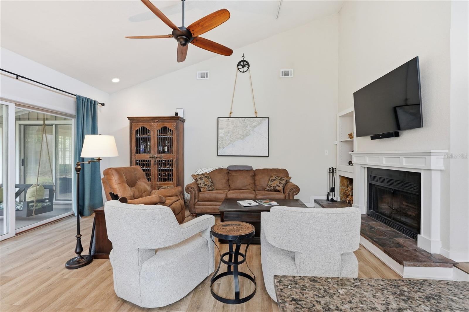 HARBOR VIEW 4 - Residential