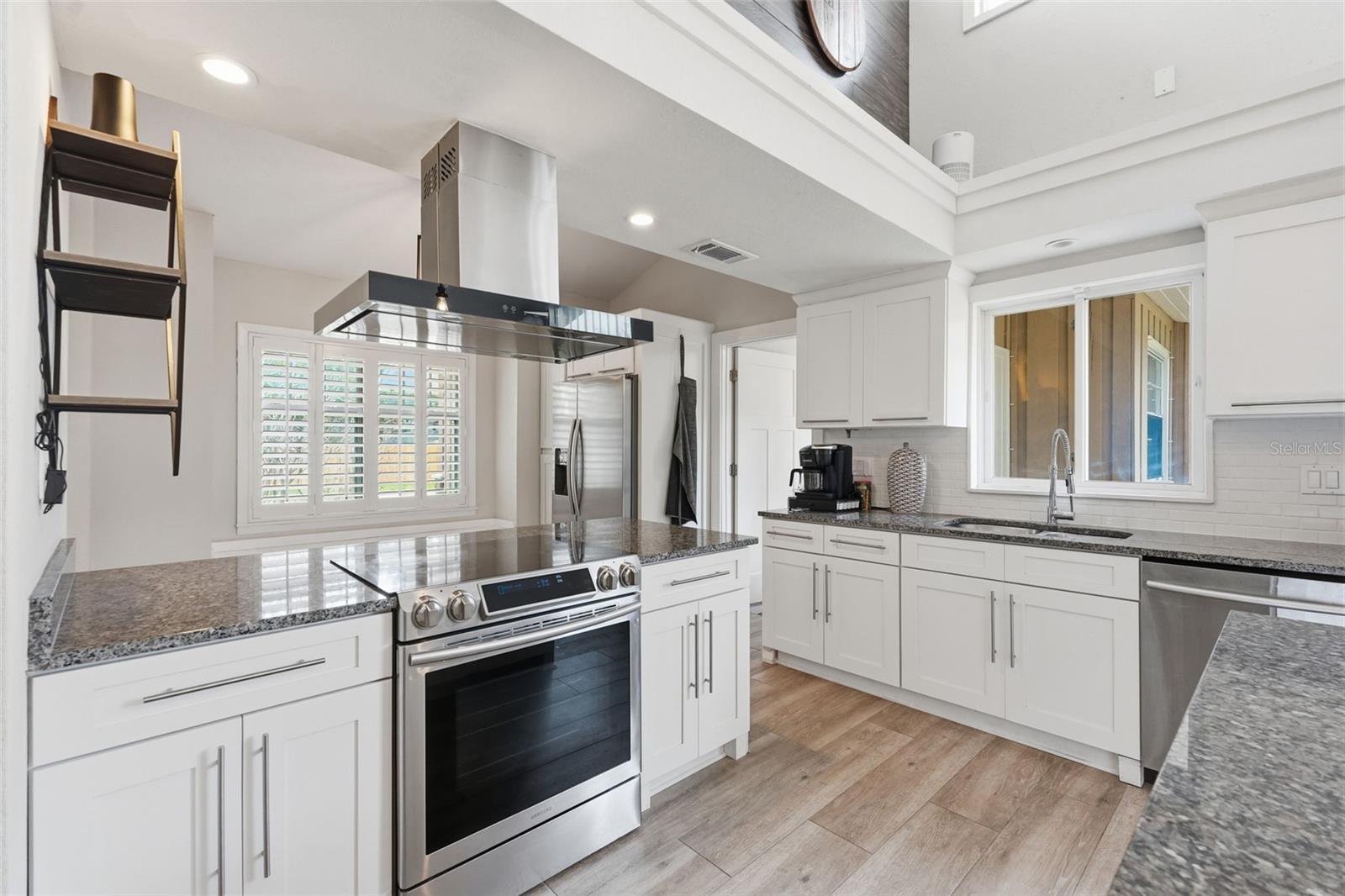 HARBOR VIEW 4 - Residential