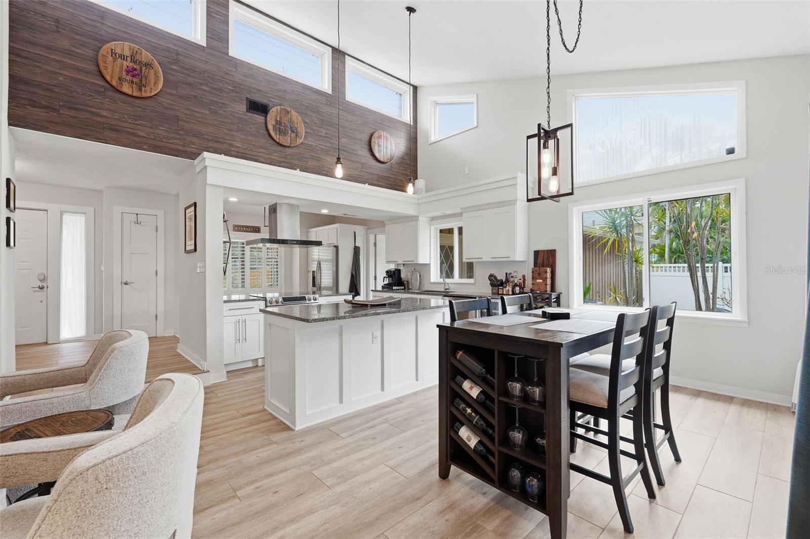 HARBOR VIEW 4 - Residential