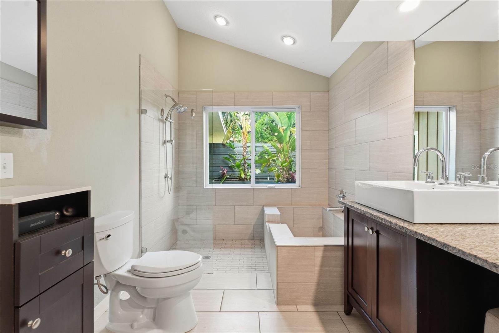 HARBOR VIEW 4 - Residential