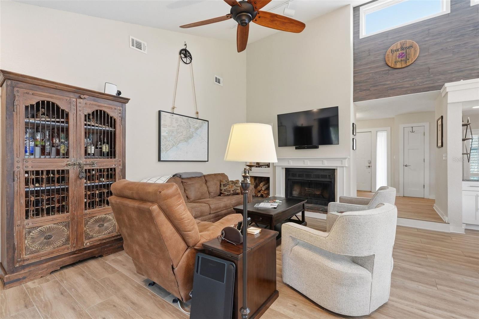 HARBOR VIEW 4 - Residential