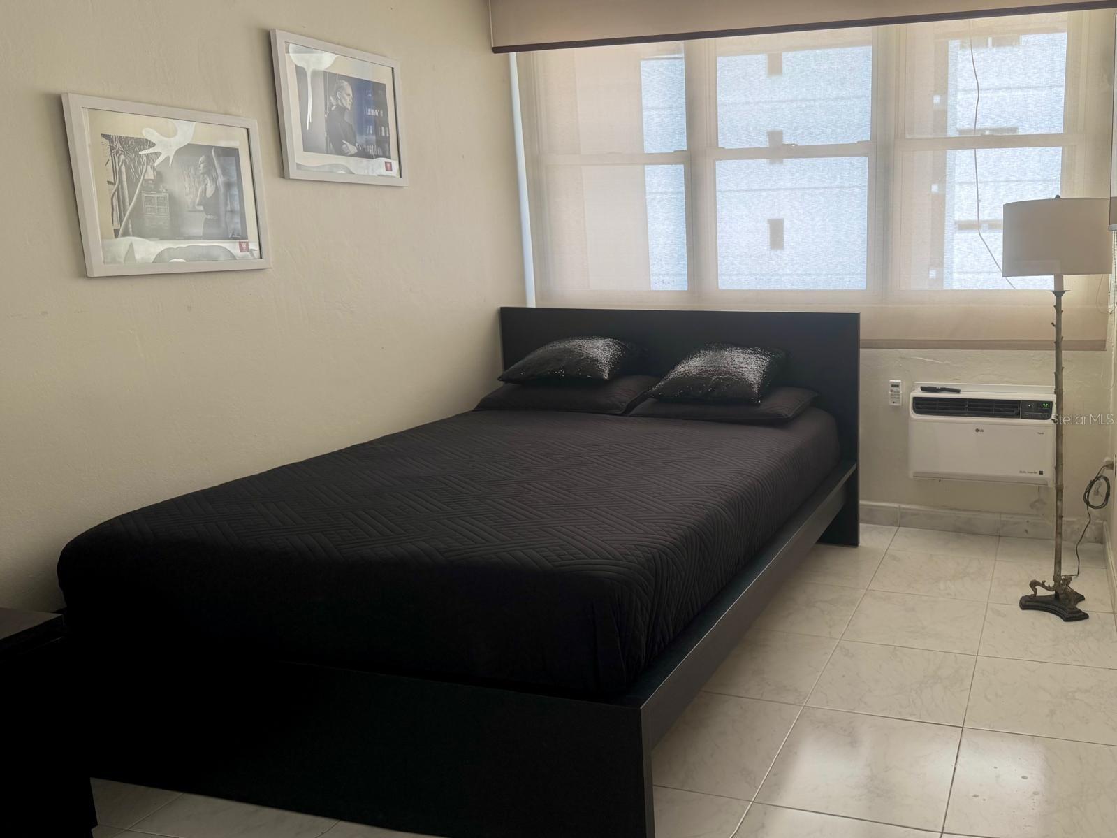 KINGS COURT 76 CONDOMINIUM - Residential Lease