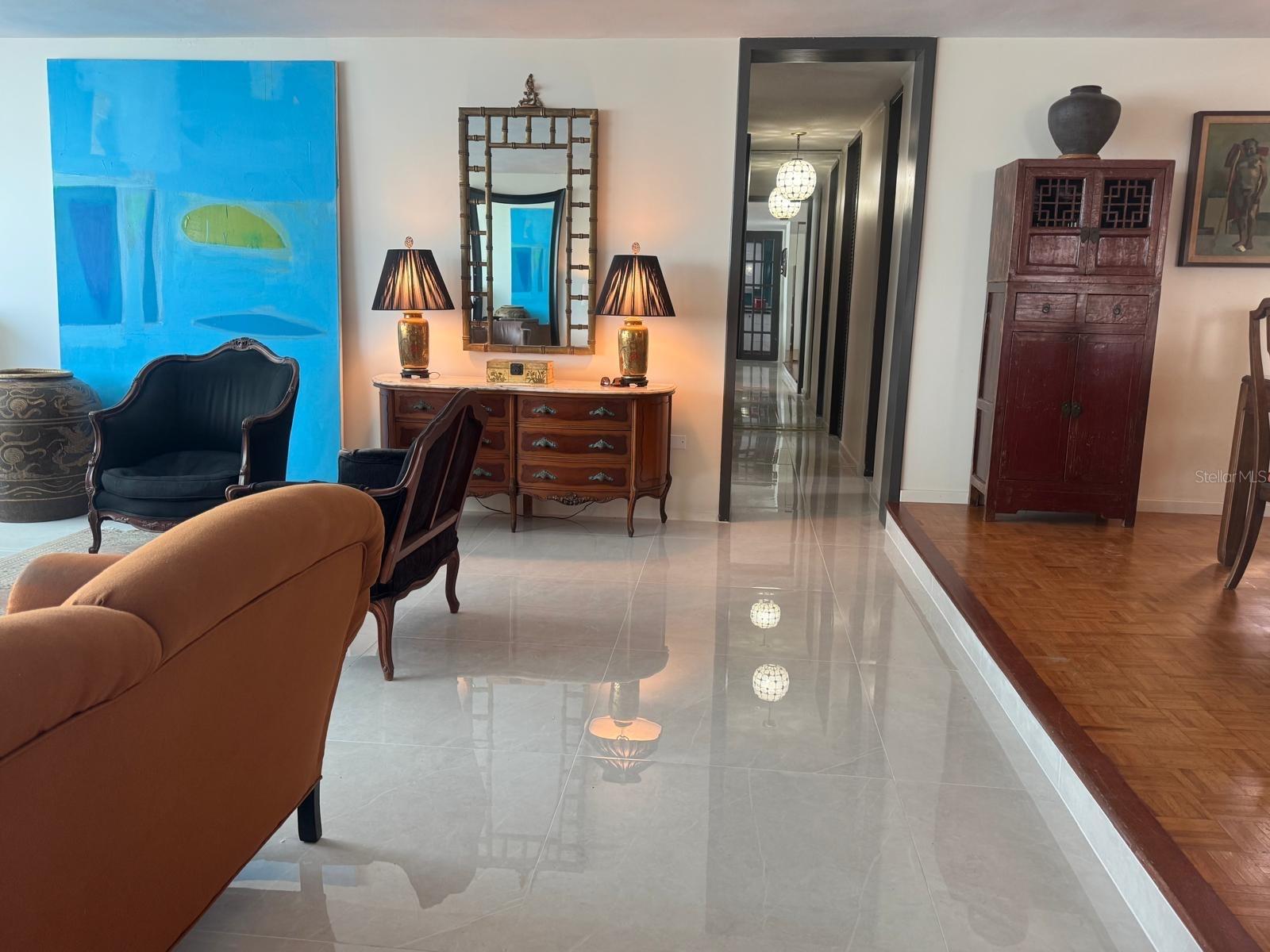 KINGS COURT 76 CONDOMINIUM - Residential Lease