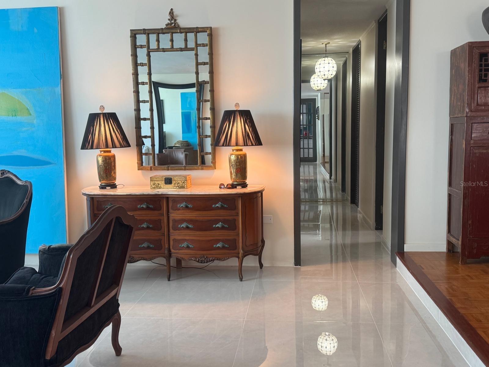 KINGS COURT 76 CONDOMINIUM - Residential Lease