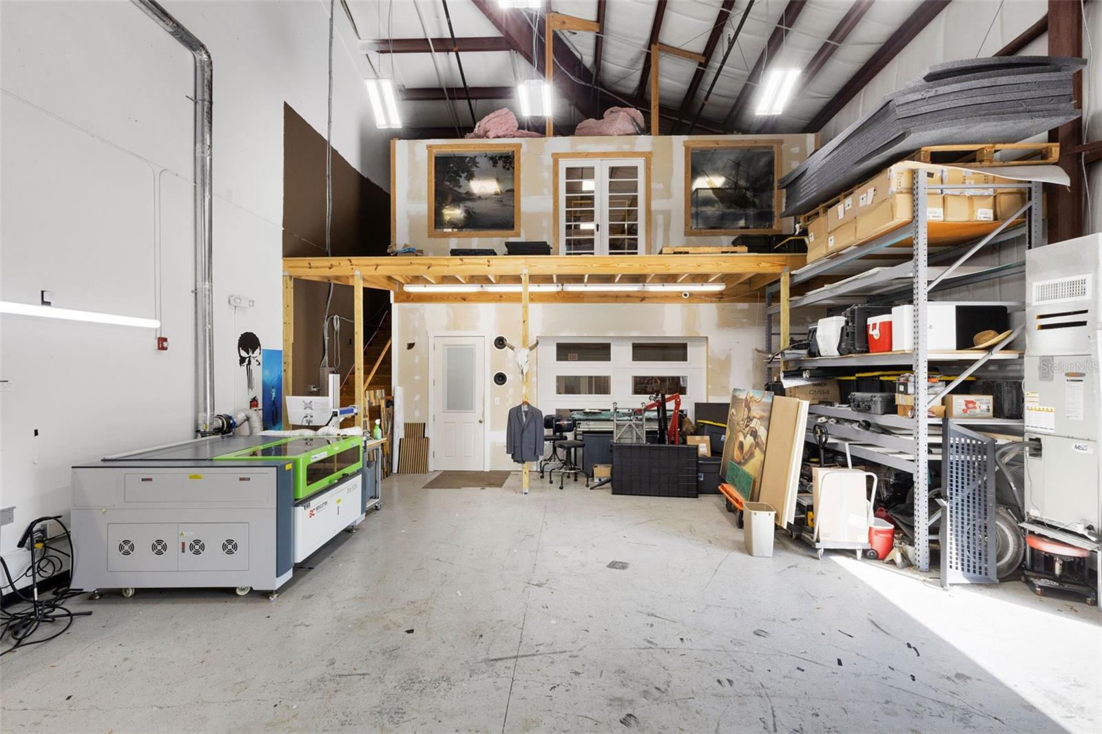 MCINTOSH BUS CENTER - Commercial Sale