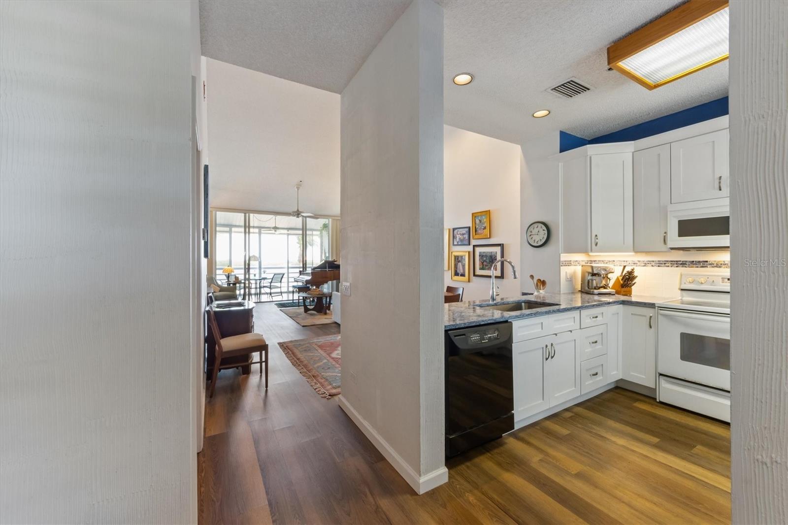 615 DREAM ISLAND PLACE 303