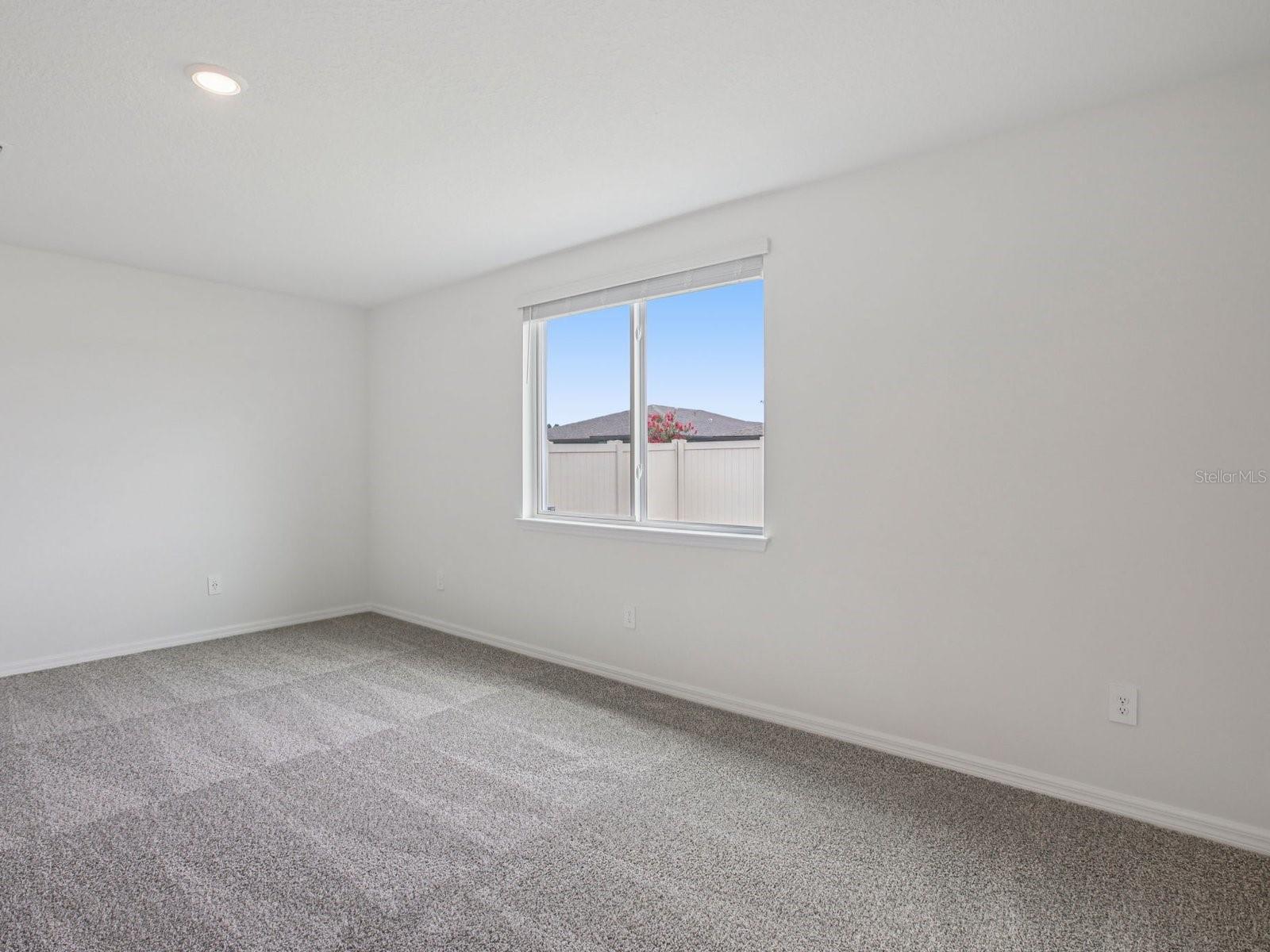 OAKFIELD TRAILS - Residential