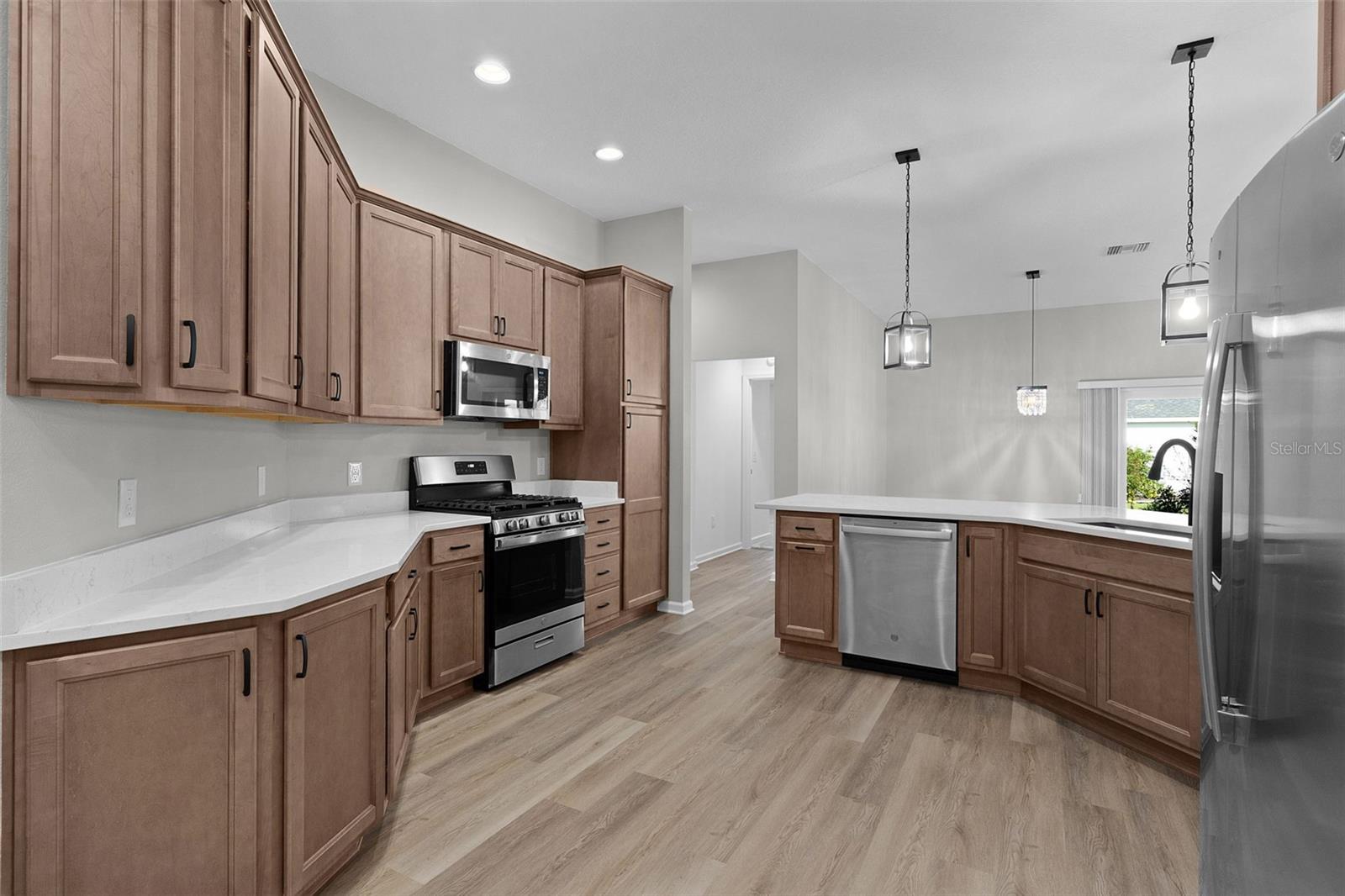 VILLAGES/WEST LAKE UN 66 - Residential