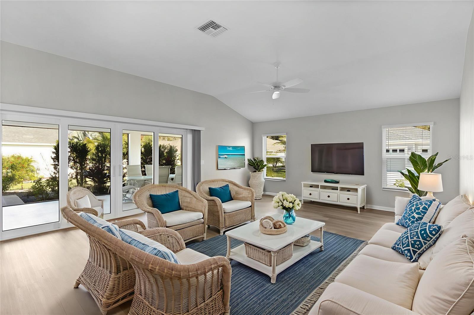 VILLAGES/WEST LAKE UN 66 - Residential