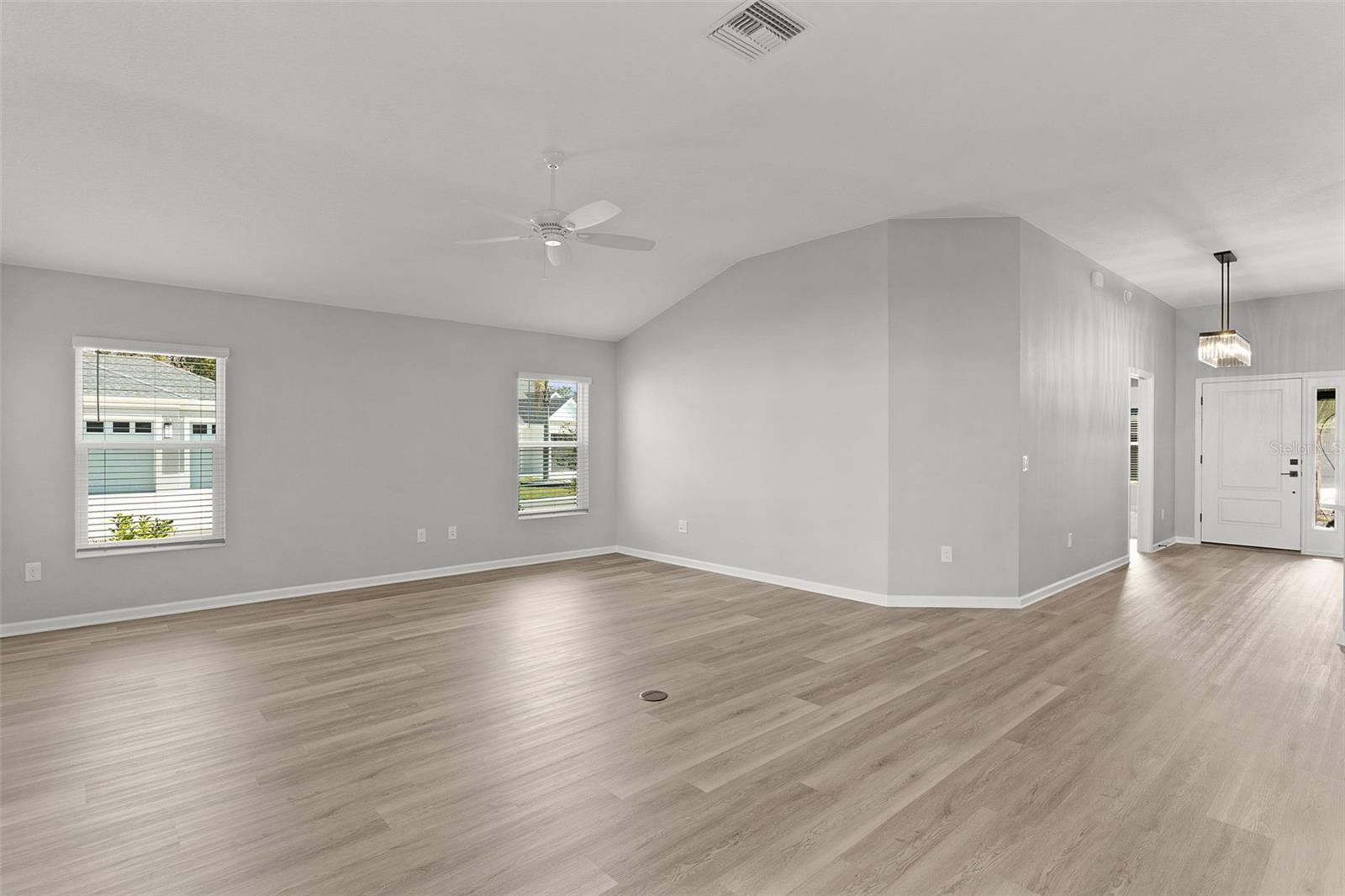 VILLAGES/WEST LAKE UN 66 - Residential