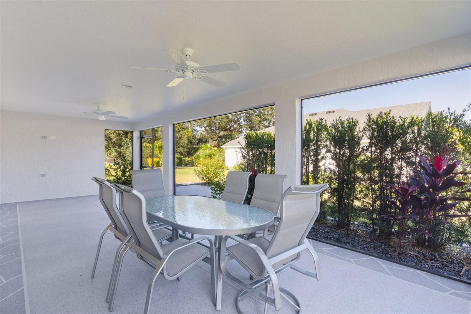 VILLAGES/WEST LAKE UN 66 - Residential