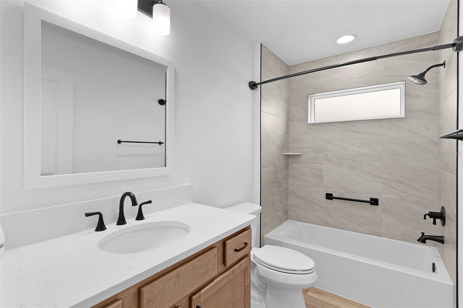 VILLAGES/WEST LAKE UN 66 - Residential