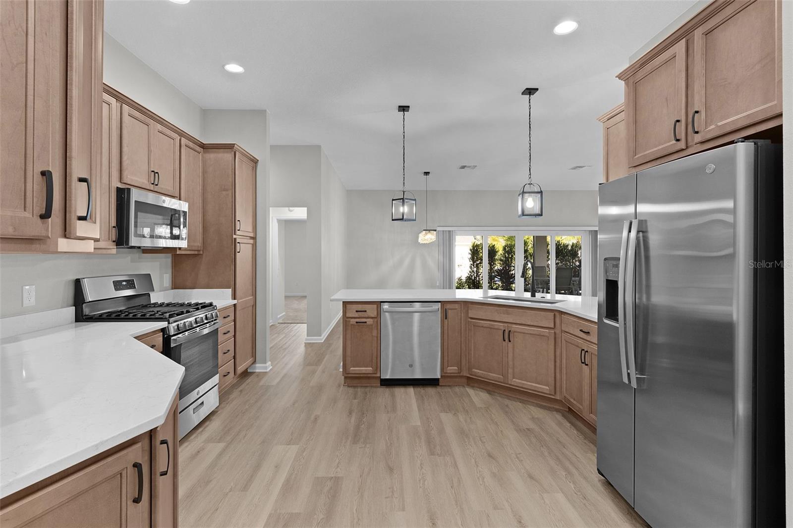 VILLAGES/WEST LAKE UN 66 - Residential