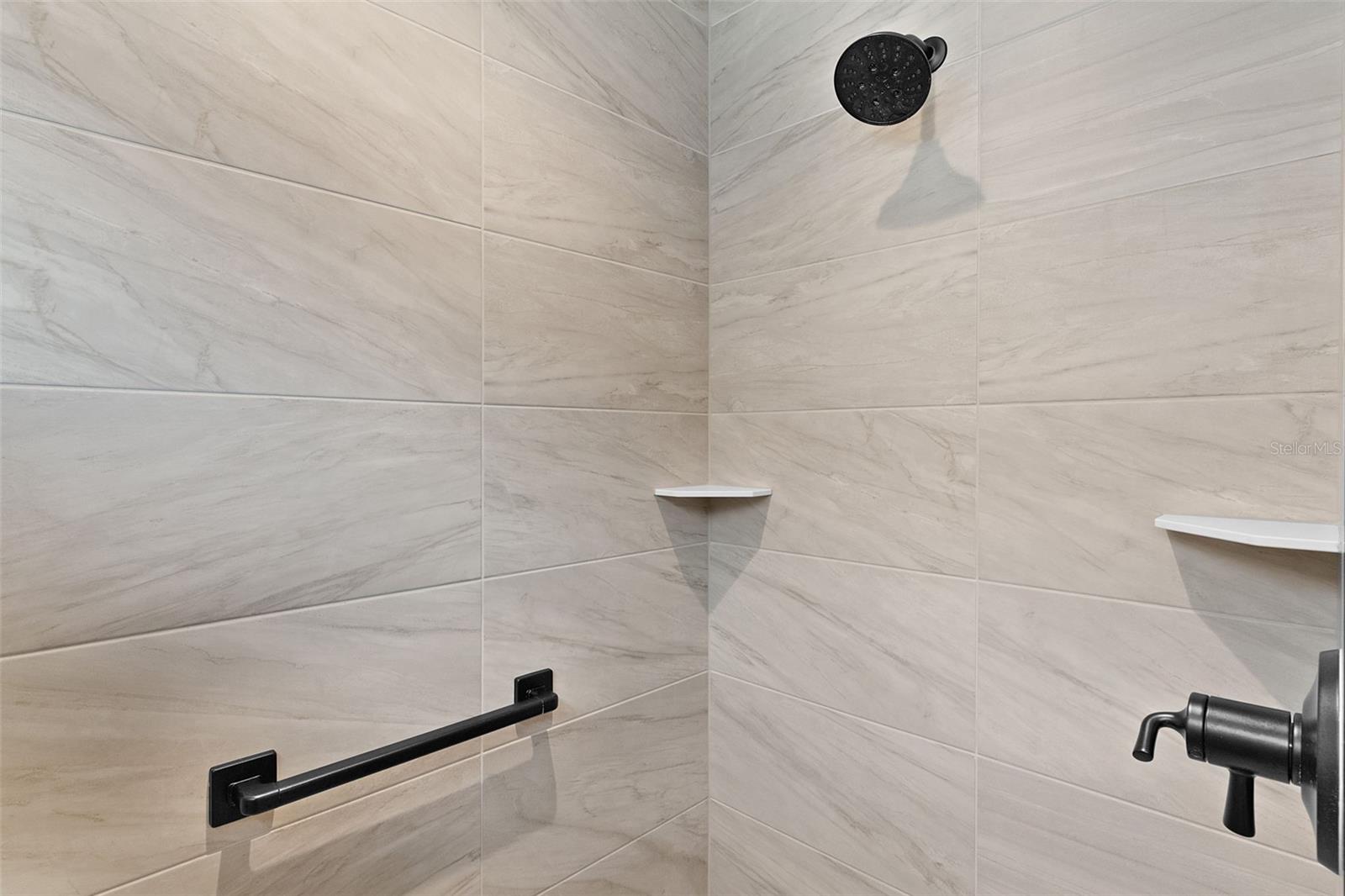 VILLAGES/WEST LAKE UN 66 - Residential