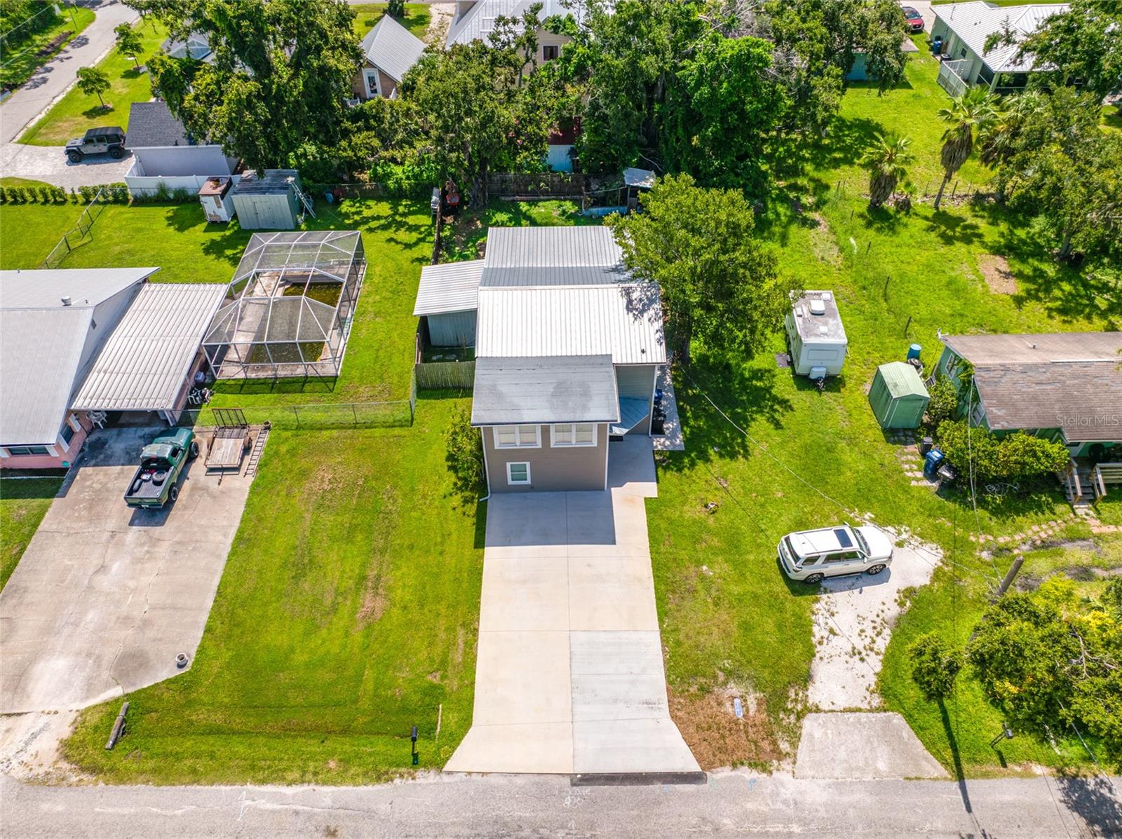 820 MANATEE AVENUE